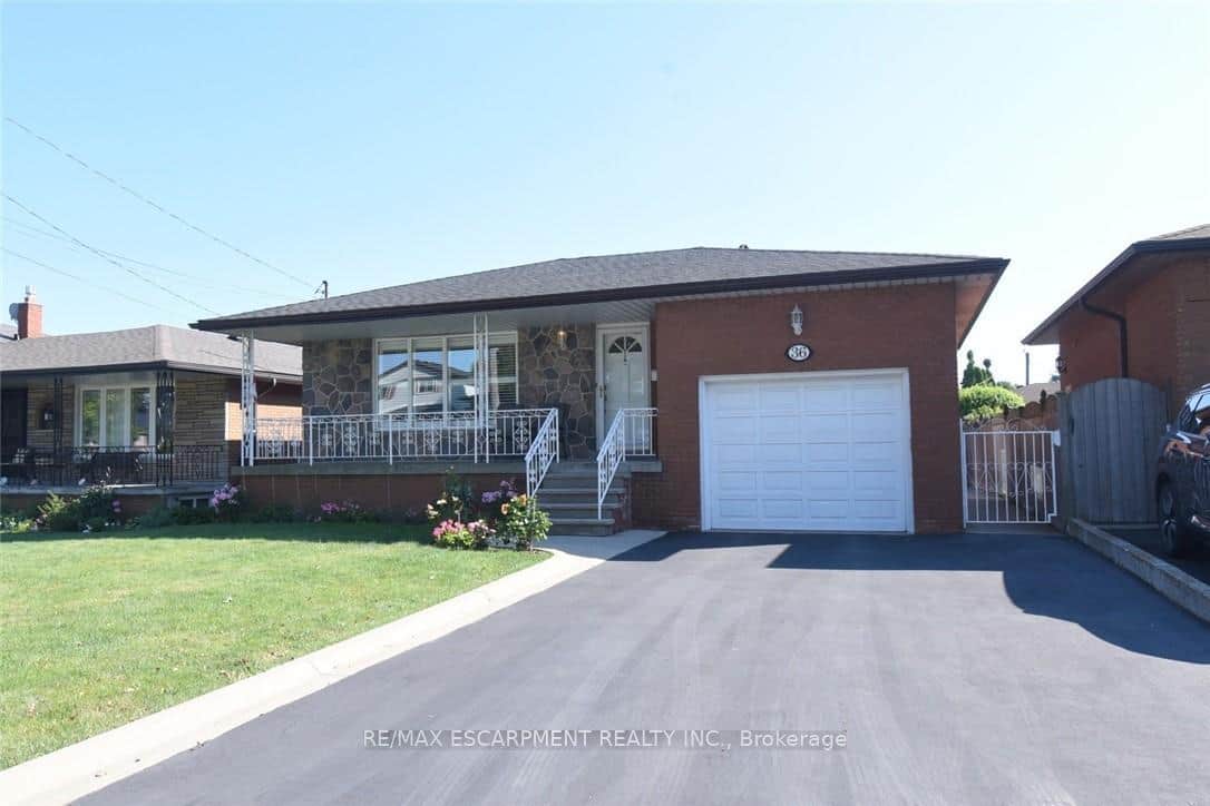 36 Abbington Drive