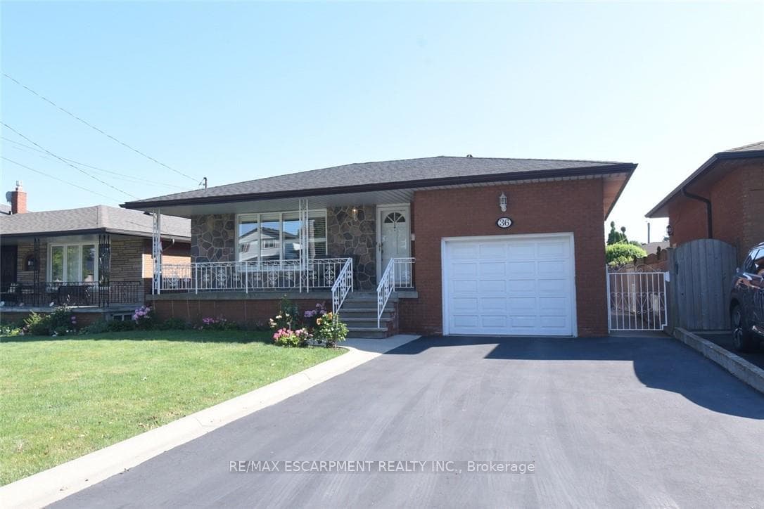36 Abbington Drive