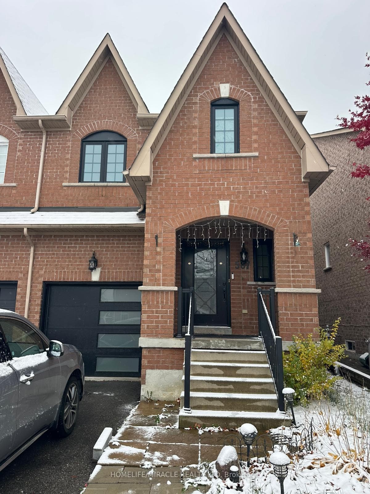 587 Caboto Trail