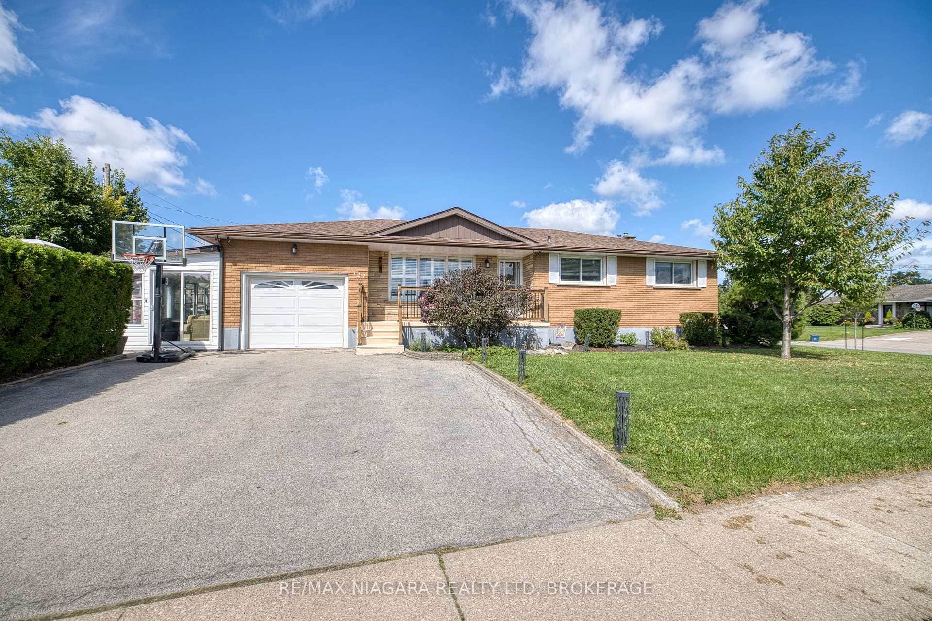 121 Garon Avenue