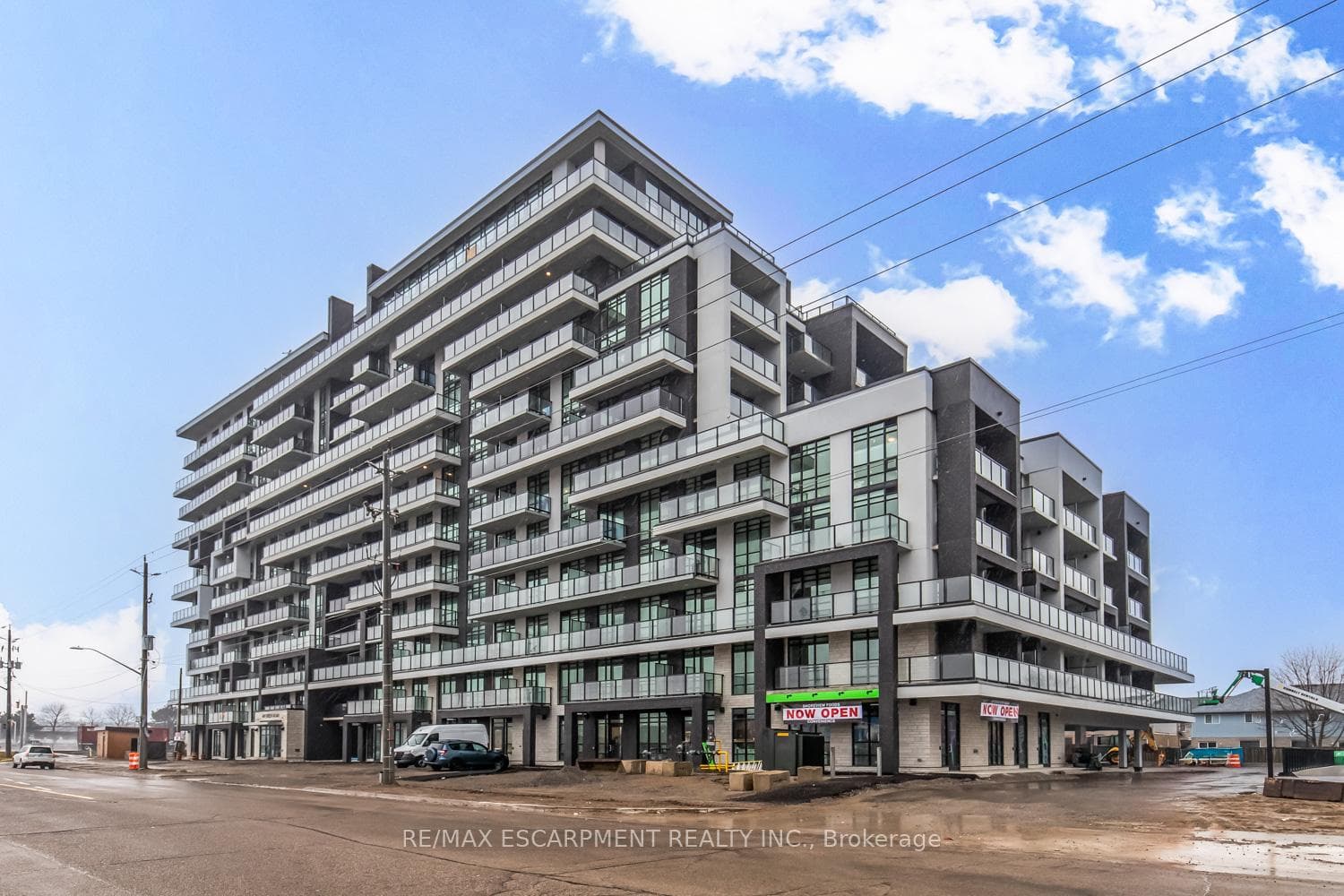 461 Green Road Unit 220