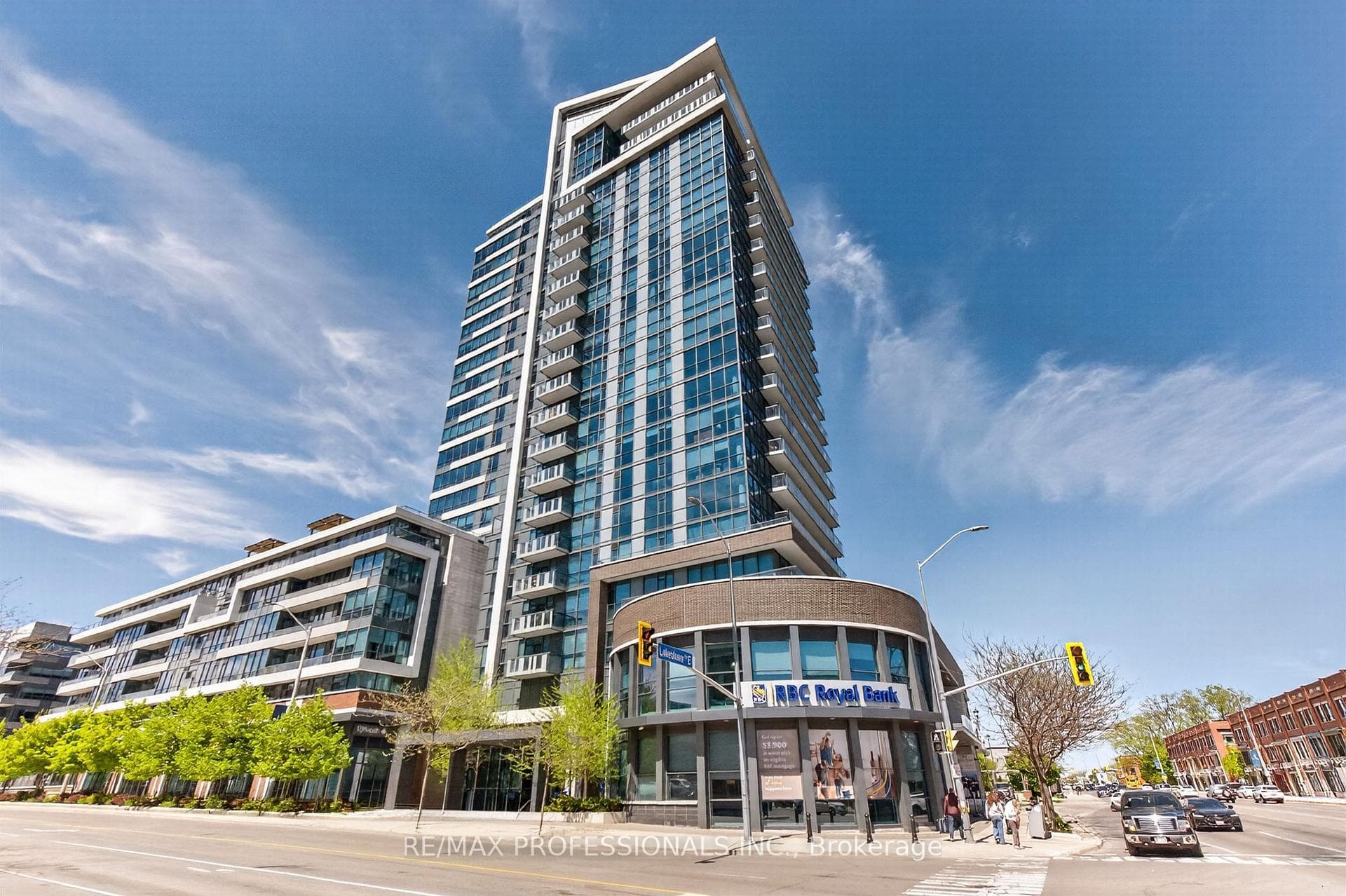 1 Hurontario Street Unit 413