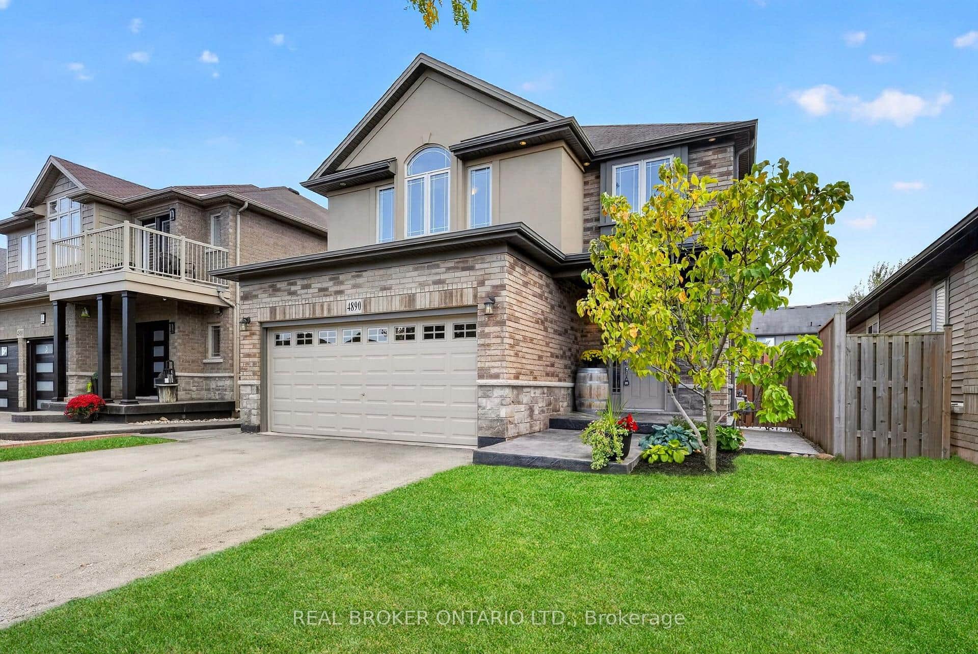 4890 Allan Court
