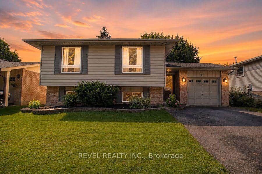 27 Myrtleville Drive