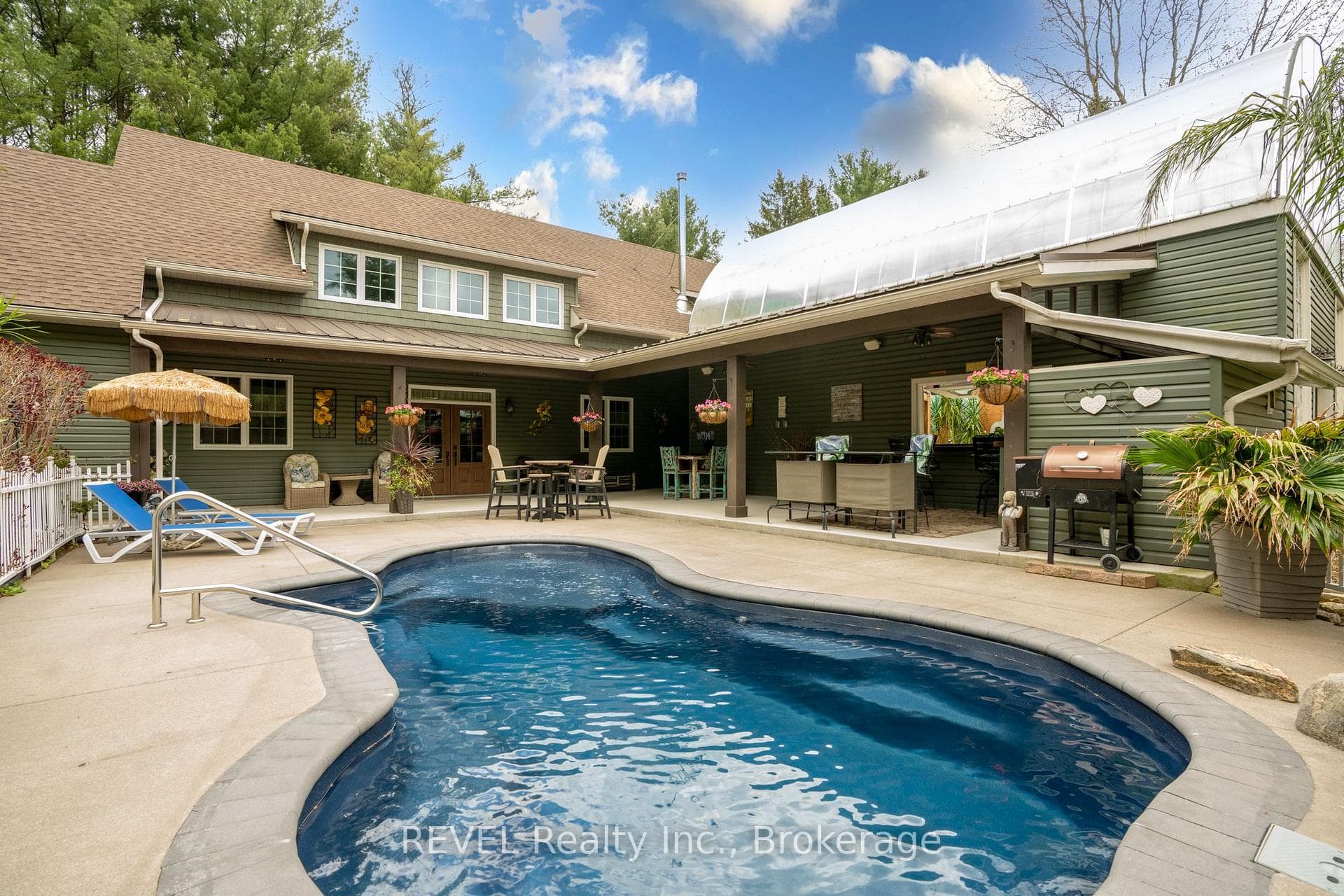 573 CANBORO Road