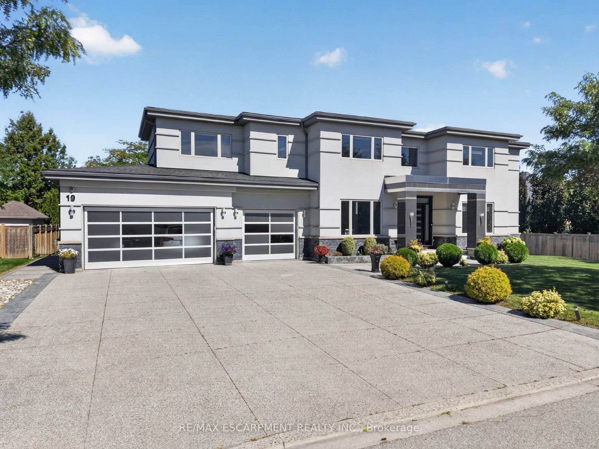 19 MCCOLLUM Road