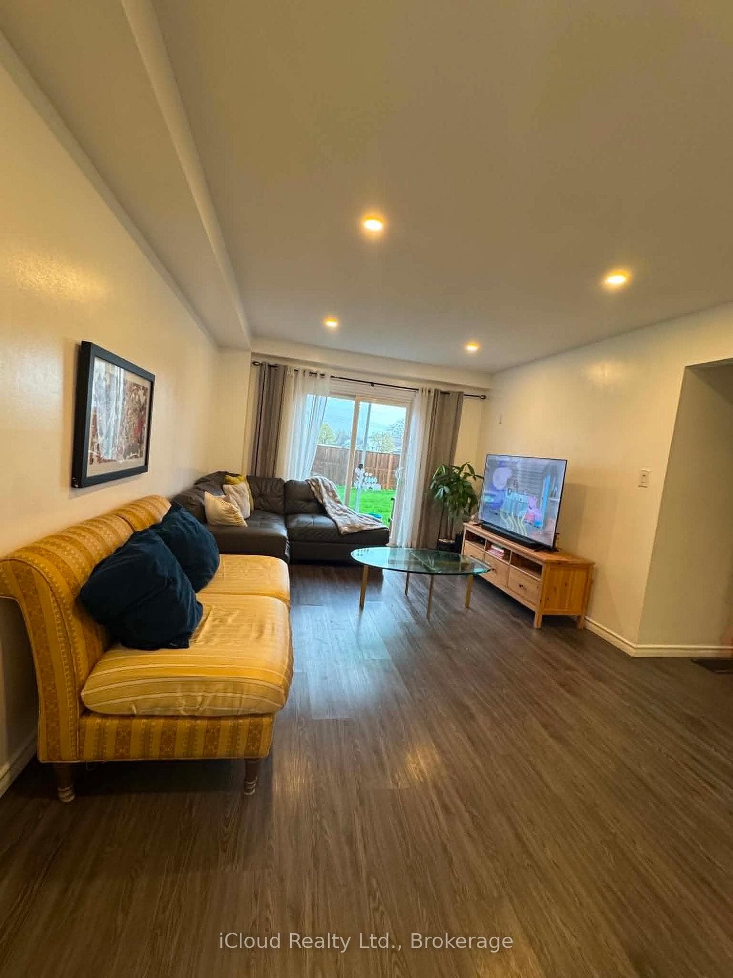 100 Brownleigh Avenue Unit 256