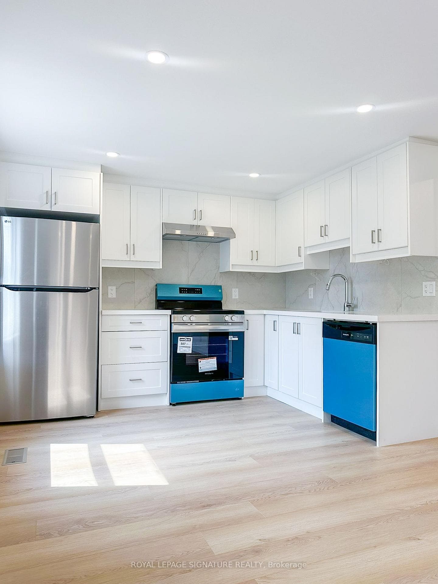 27 Millen Avenue Unit A122