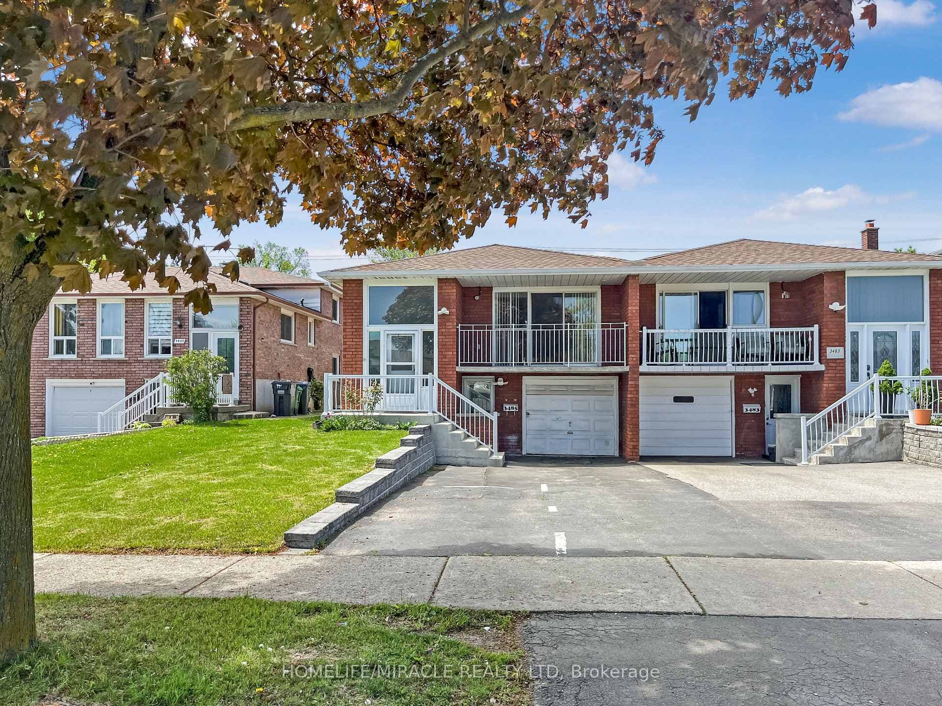 3485 Oakglade Crescent