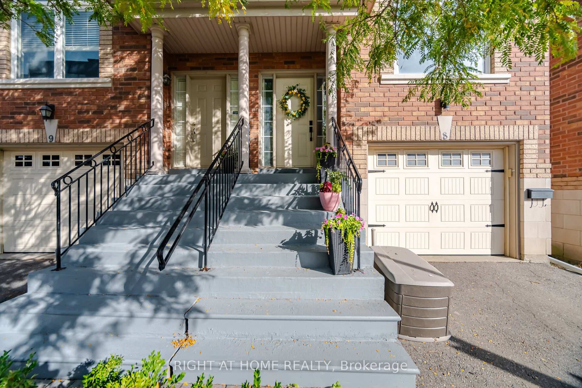 8032 Kipling Avenue Unit 8
