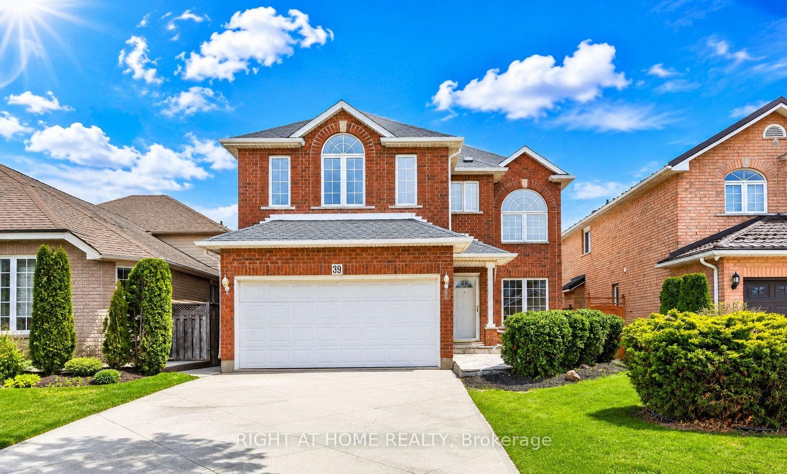 39 Distin Drive