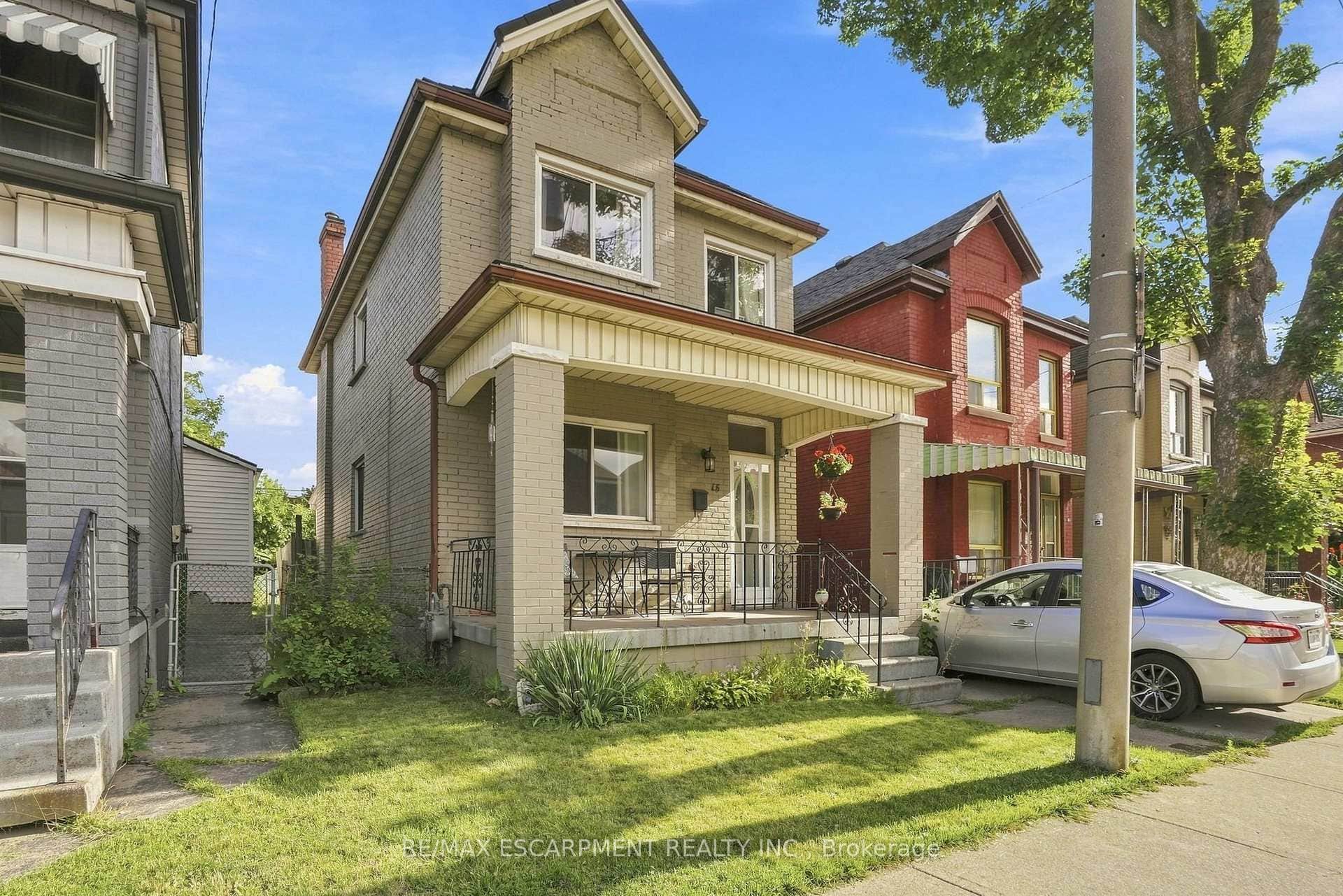 15 Clinton Street Unit Upper