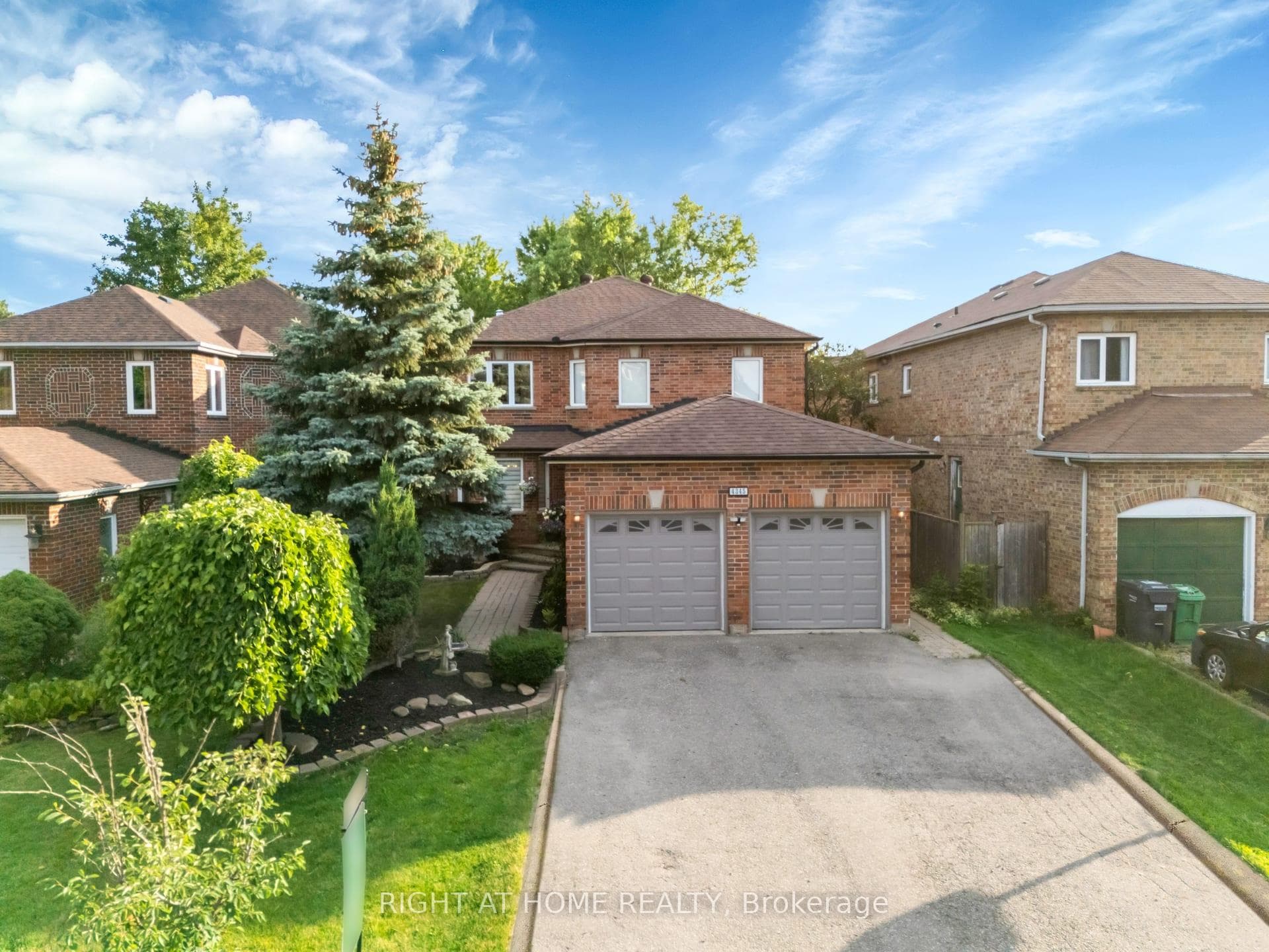 4345 ROMFIELD Crescent