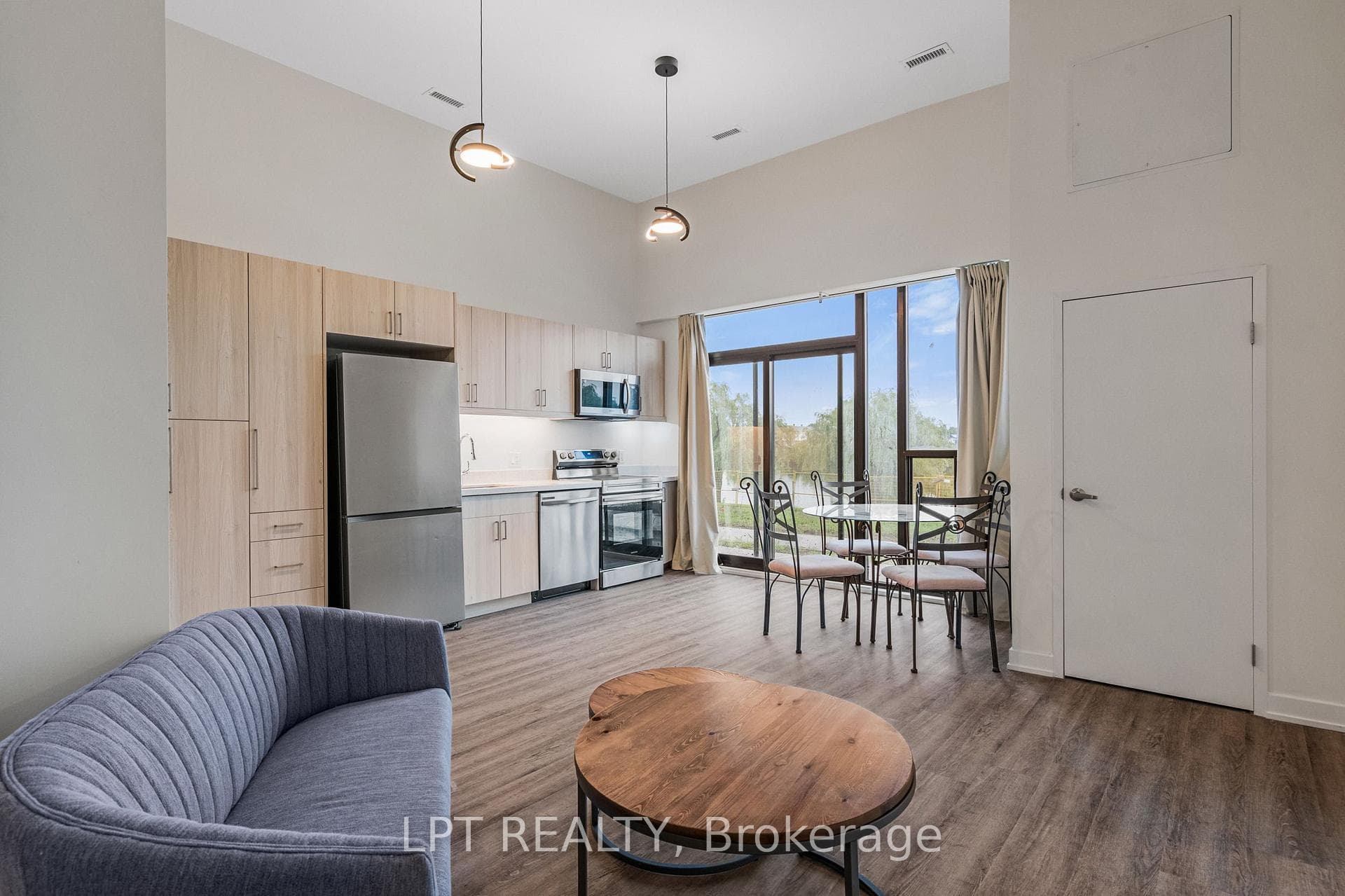 350 Prince Charles Drive Unit 116