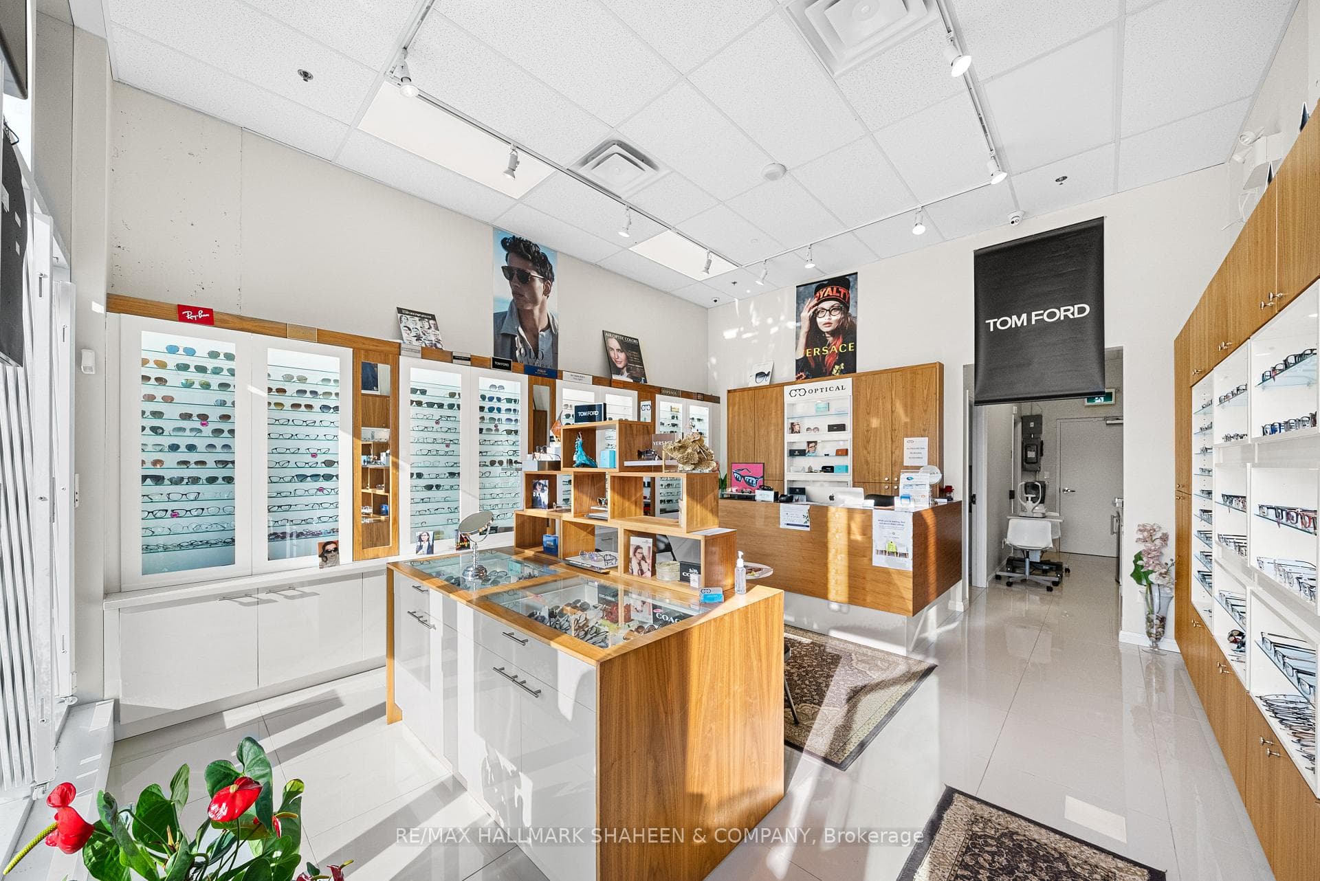 9610 Yonge Street Unit B10