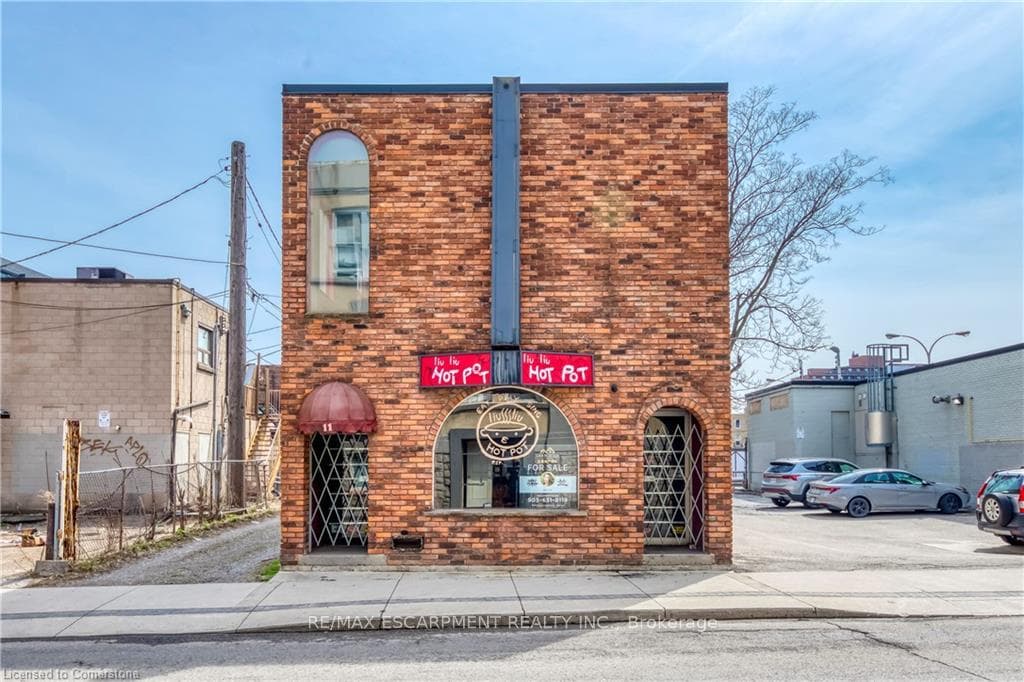 11 Walnut Street