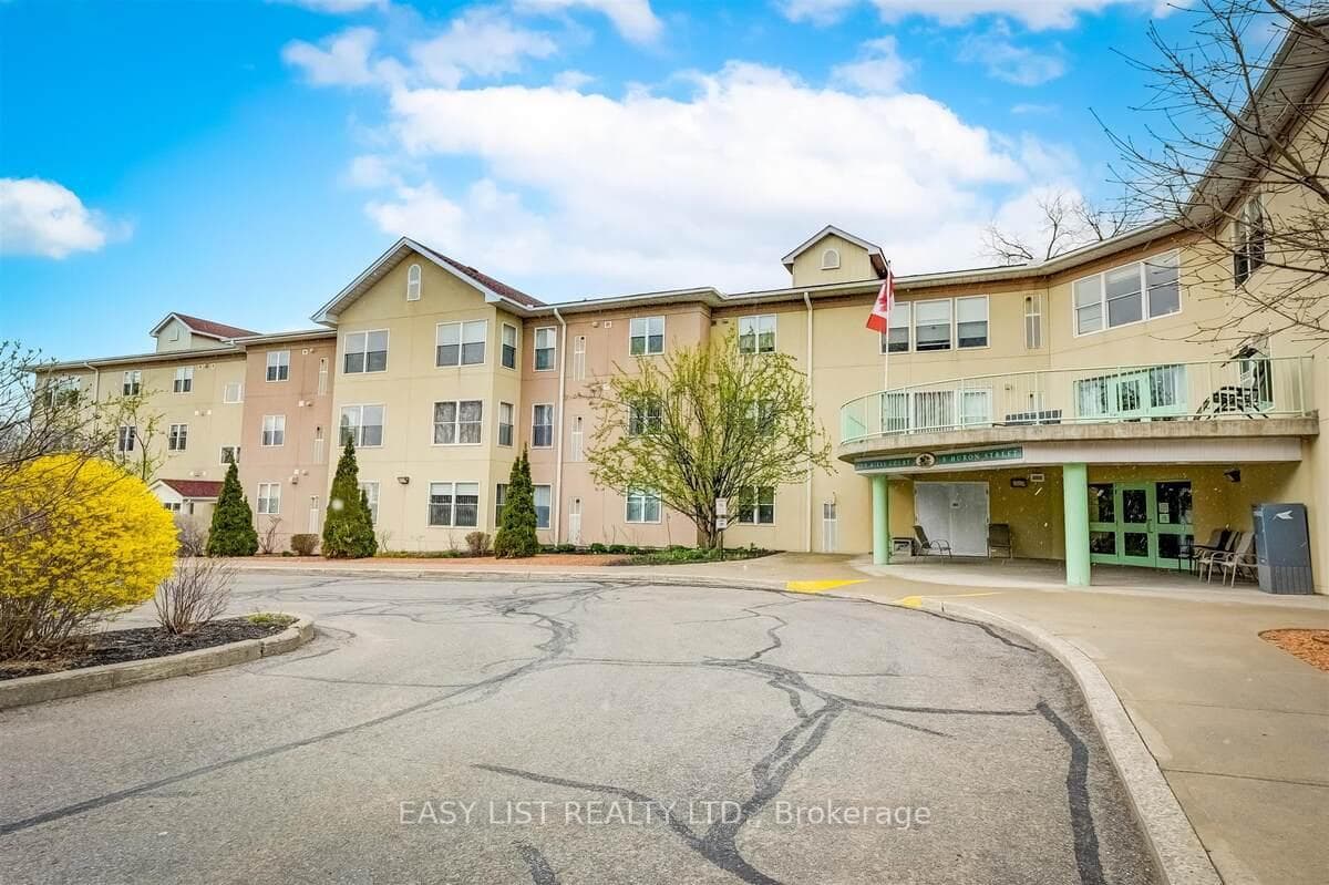 8 Huron Street Unit 311