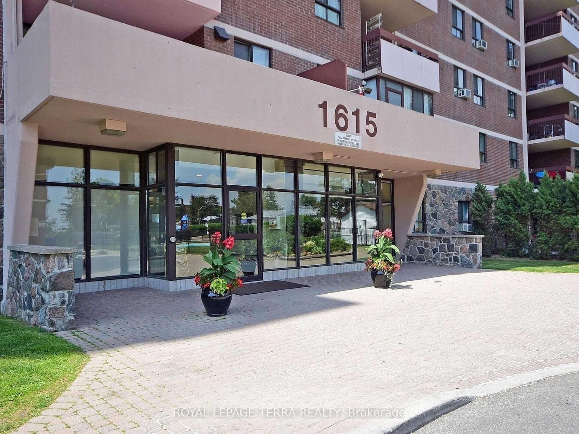 1615 Bloor Street Unit 305
