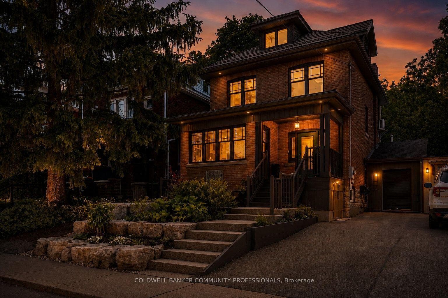 99 Hillcrest Avenue
