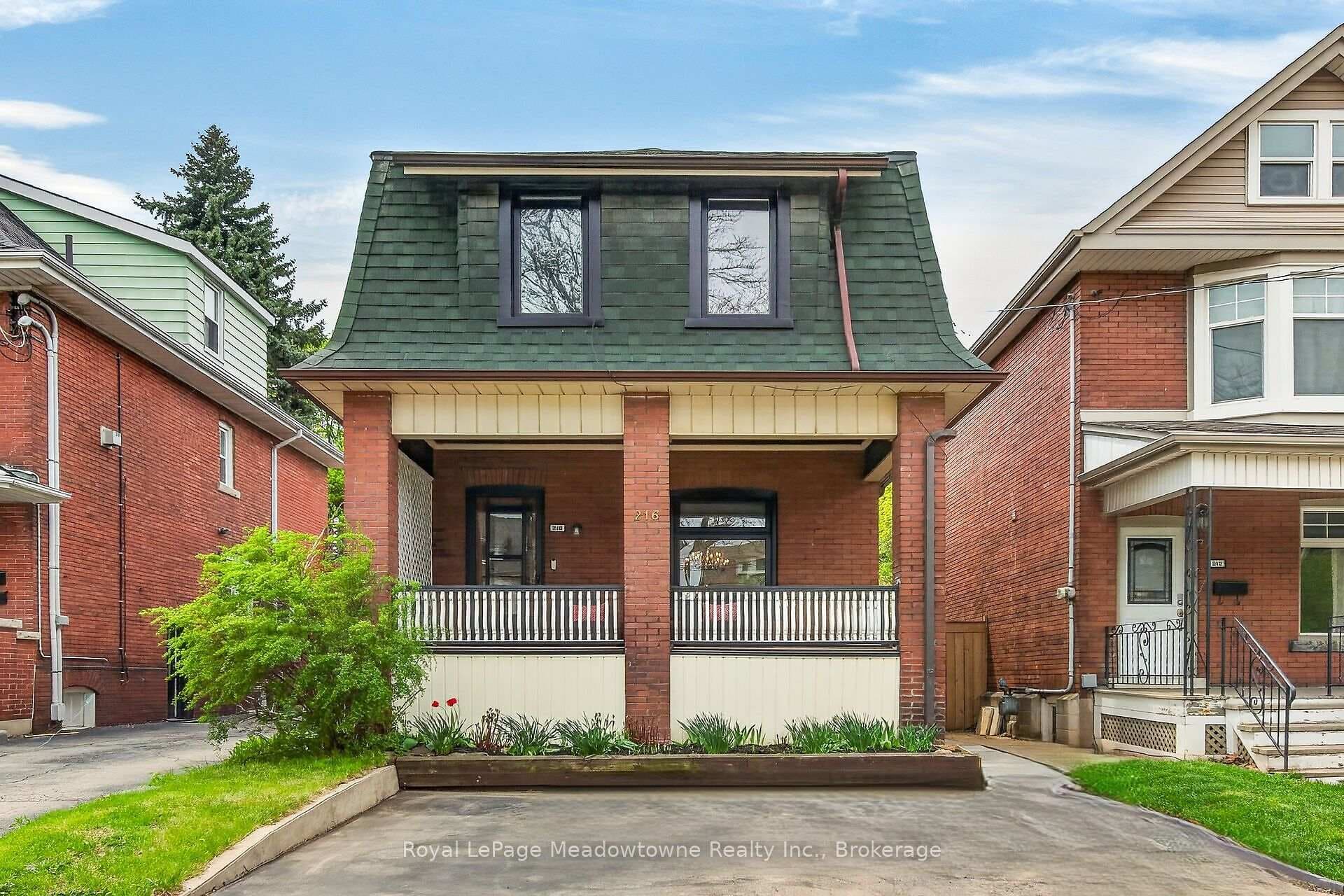 216 Maplewood Avenue