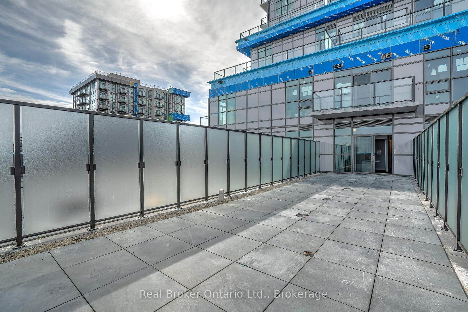 470 Dundas Street Unit 516