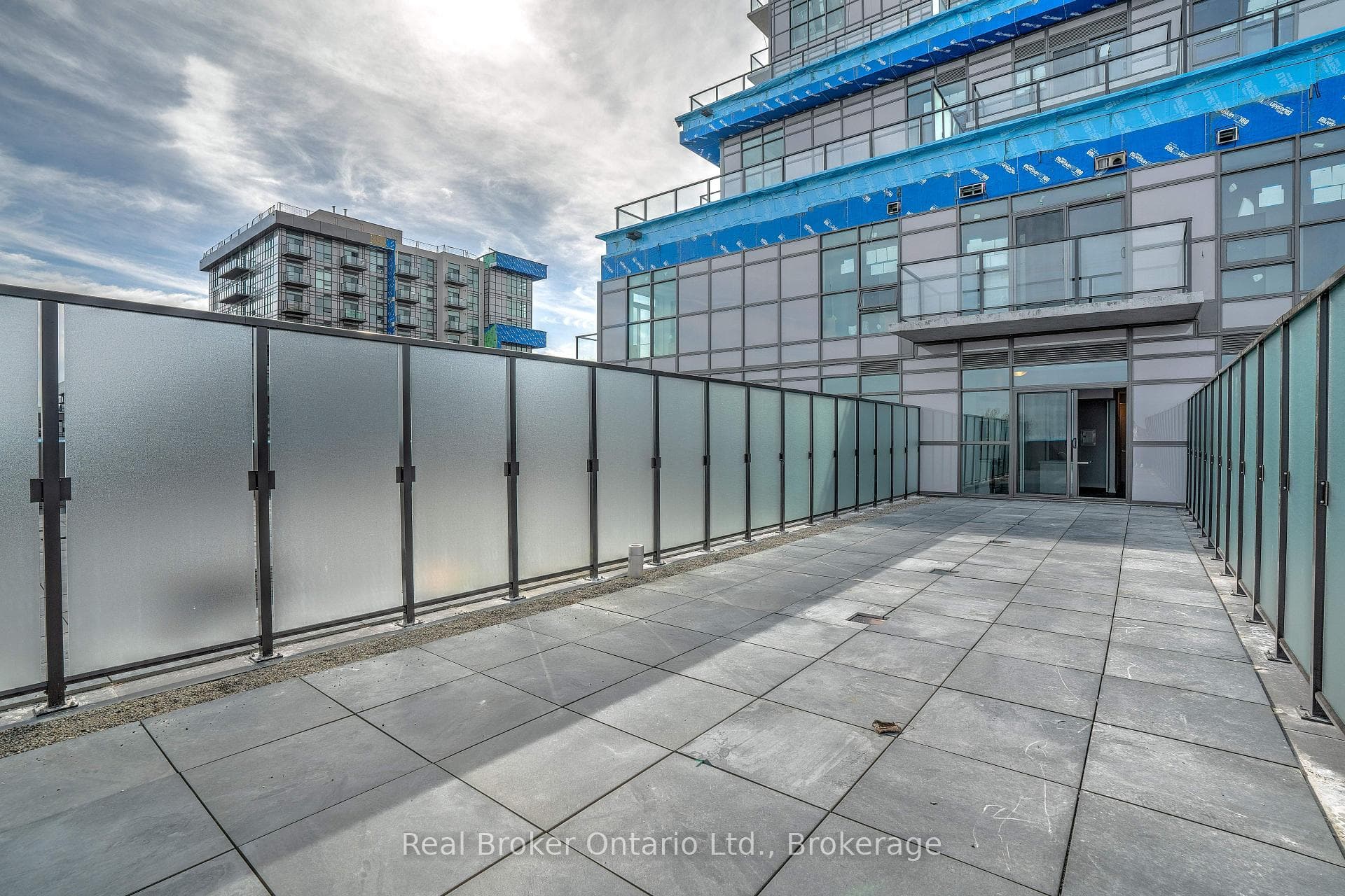 470 Dundas Street Unit 516
