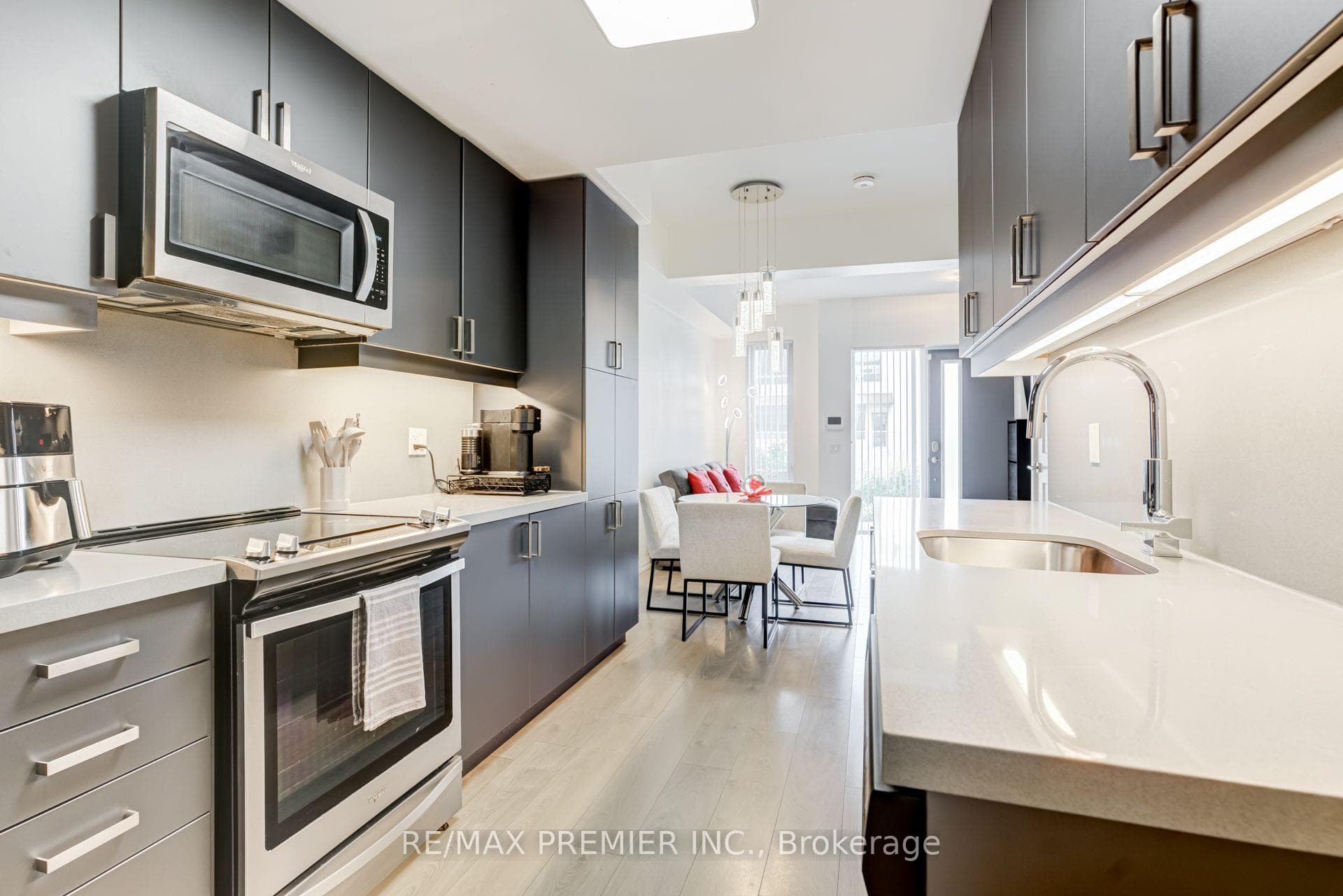 1010 Portage Parkway Unit TH 5