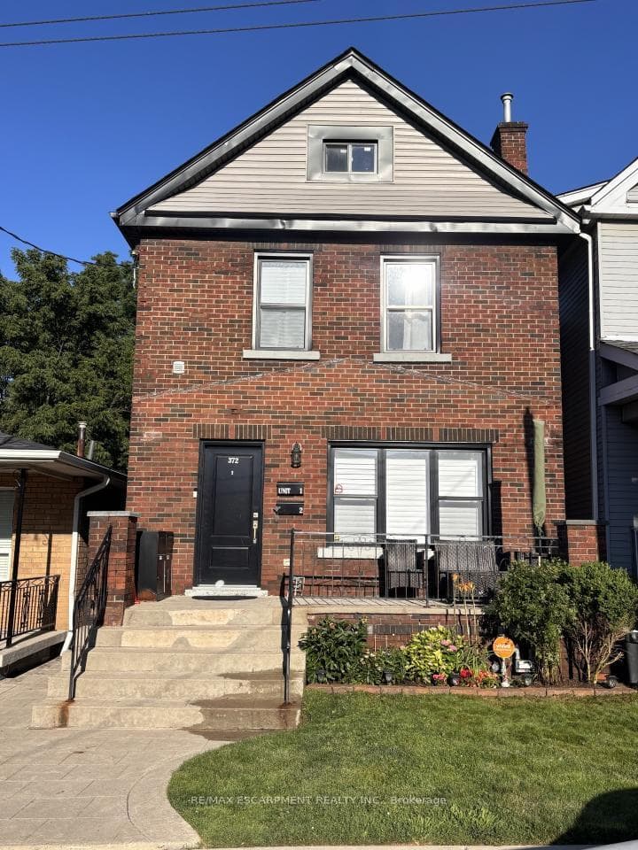 372 MARY Street Unit 1