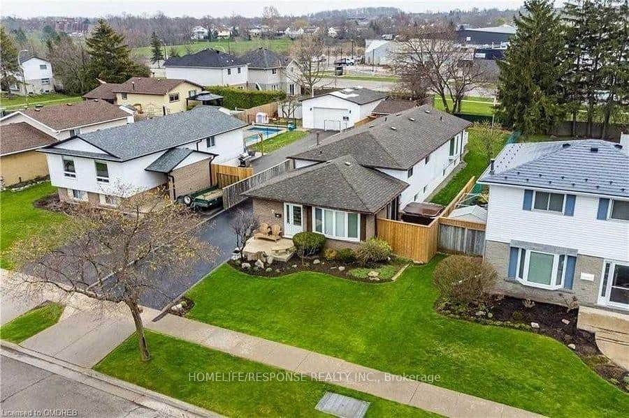 7 BELLEAU Street Unit UPPER