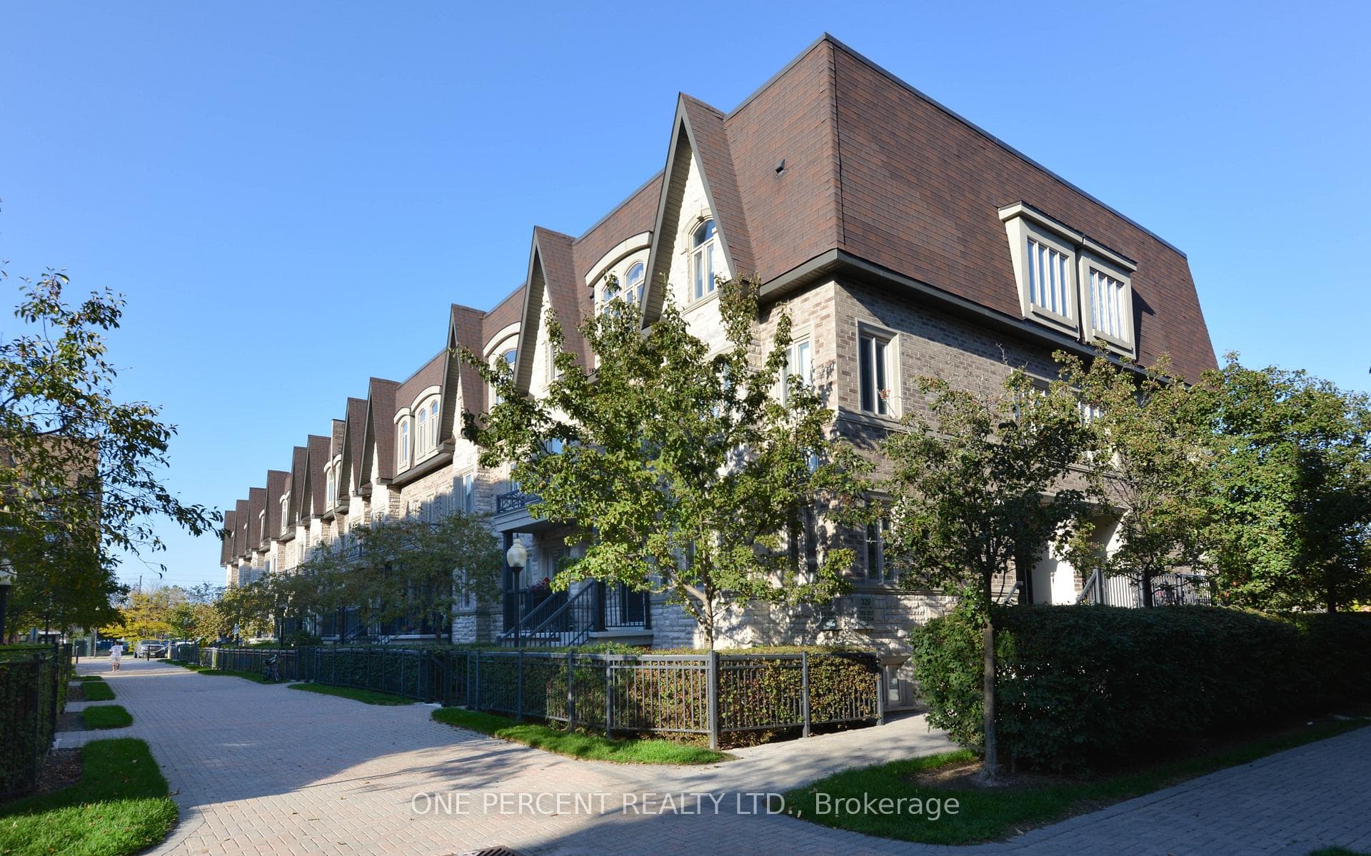 320 John Street Unit 201