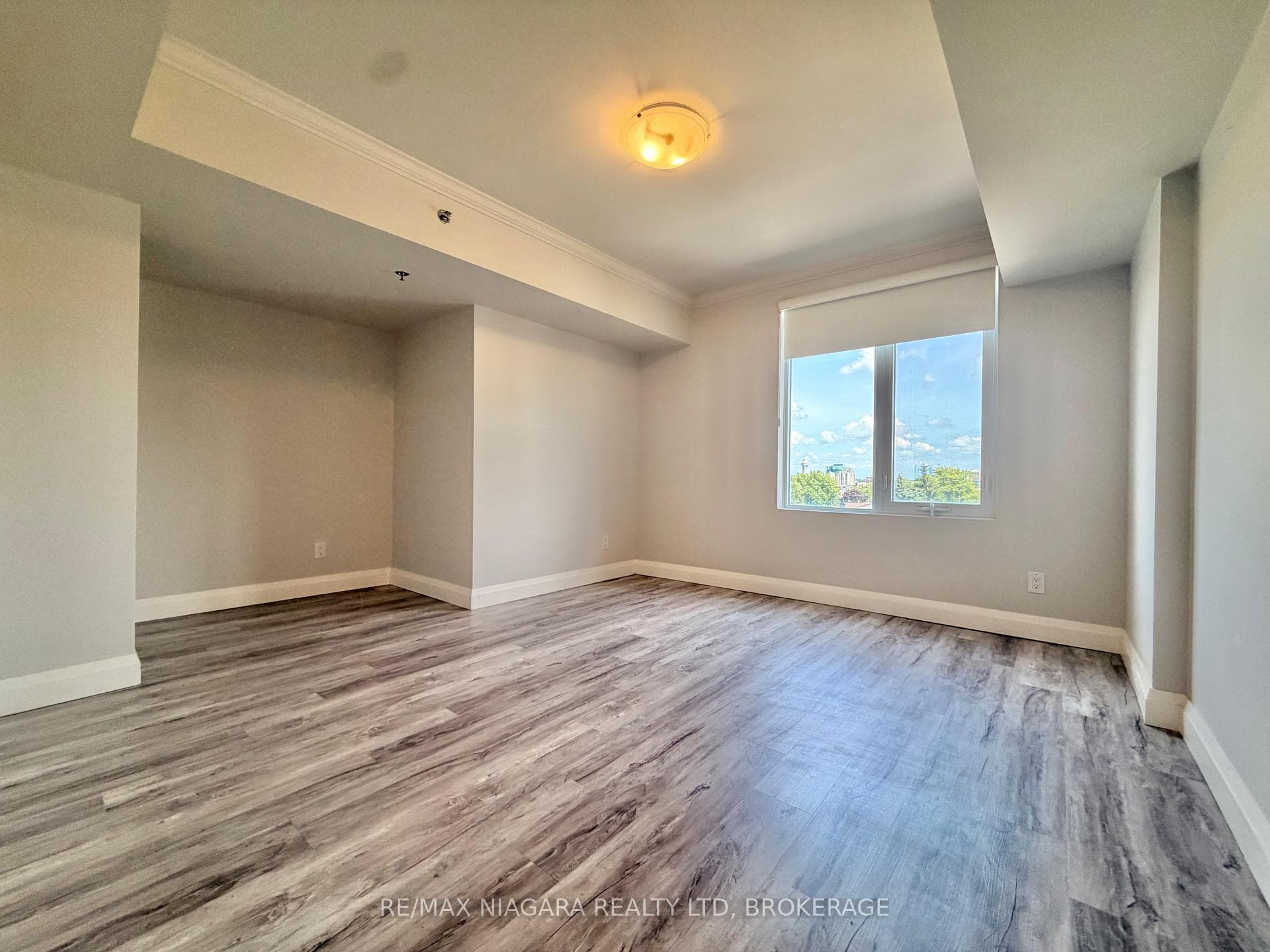 5698 MAIN Street Unit 414