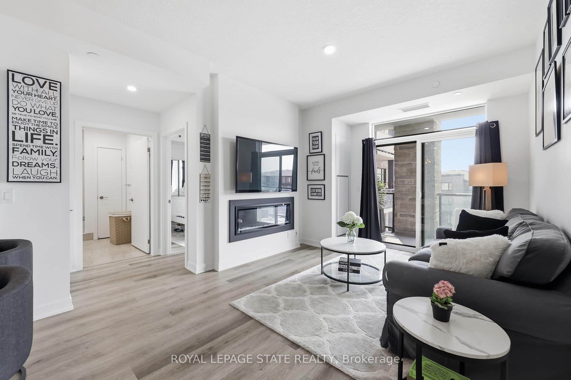 600 North Service Road Unit 301
