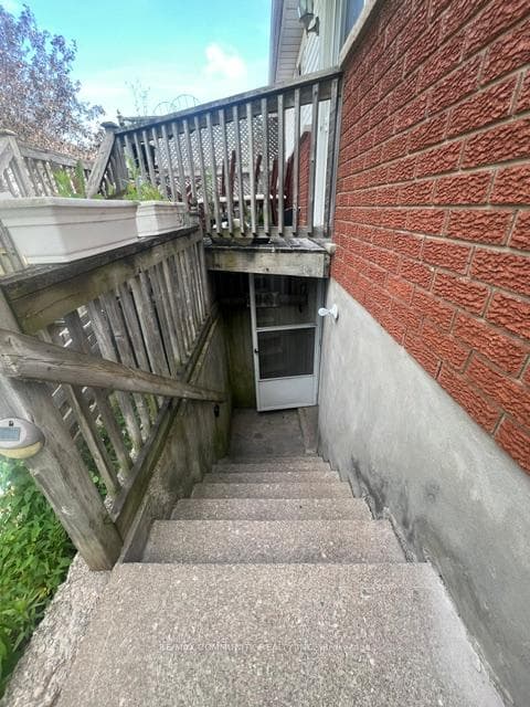 166 St Lawrence Drive Unit BSMT