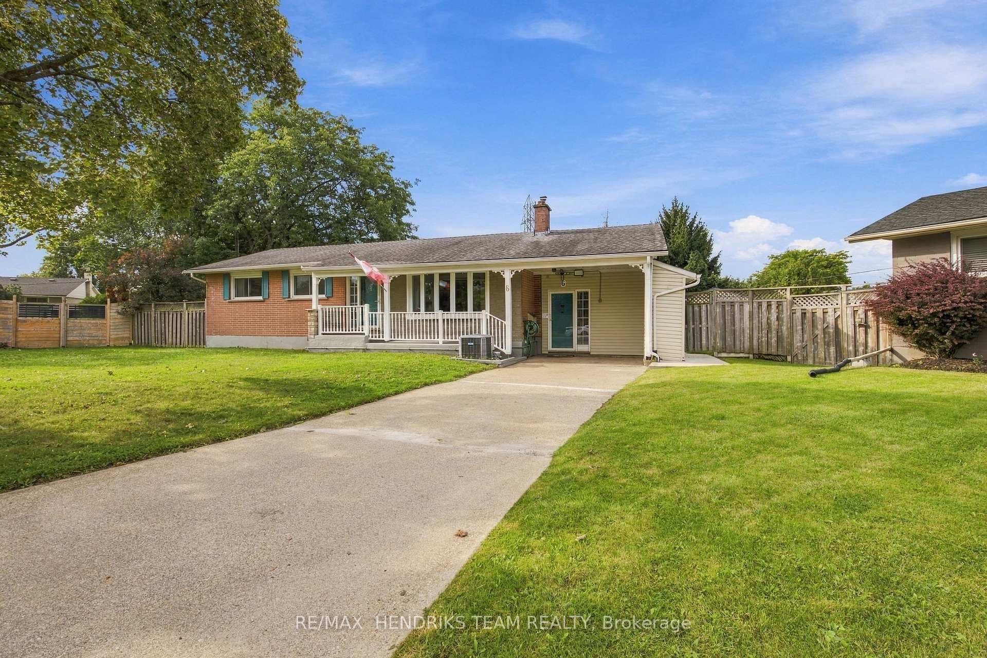 6 Glengrove Circle