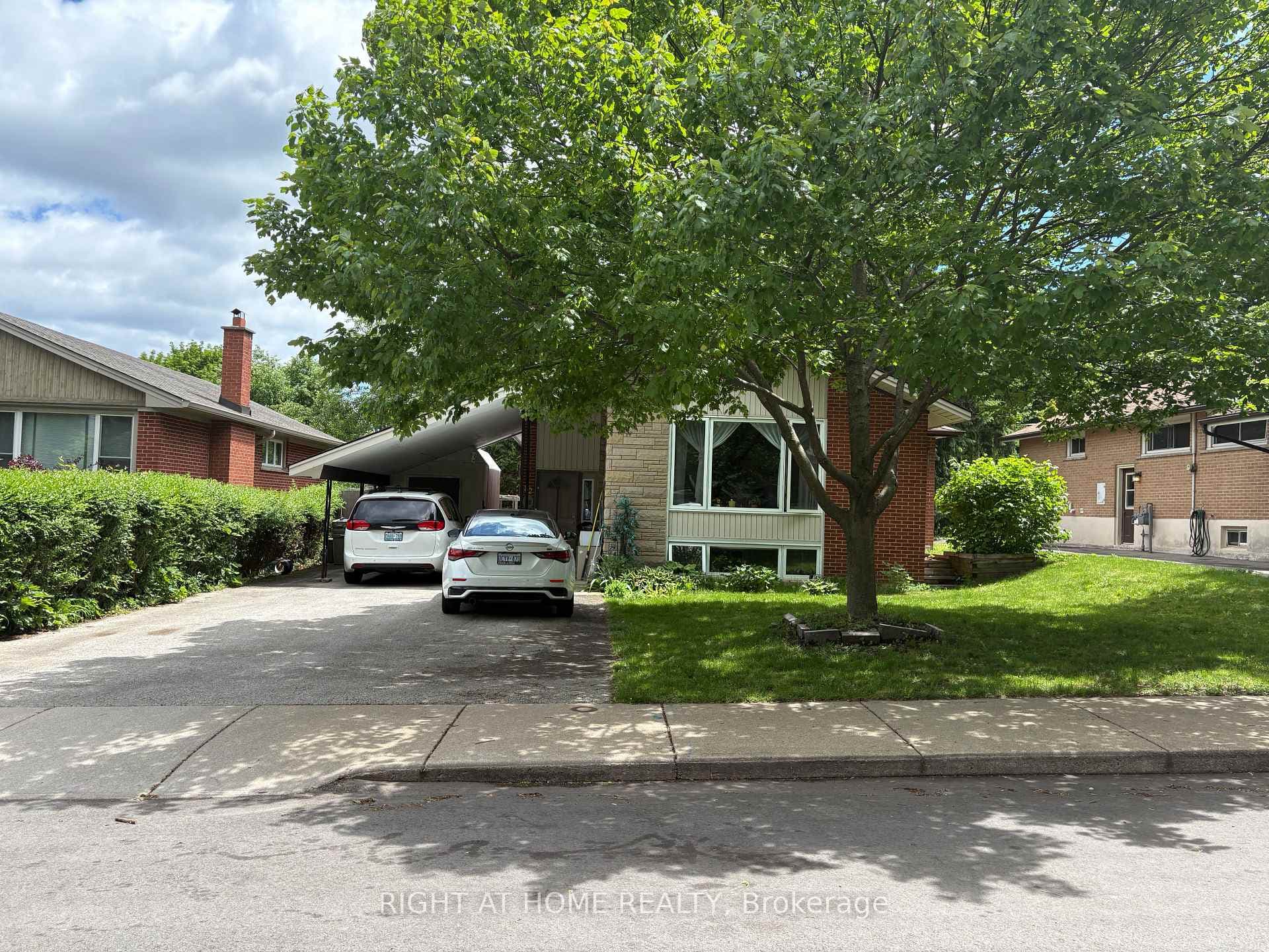 82 Blackwood Crescent