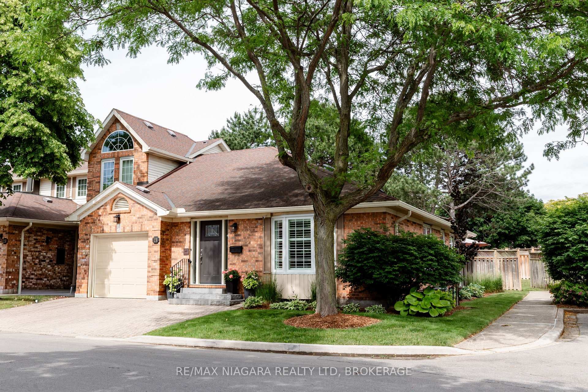 141 Welland Vale Road Unit 21