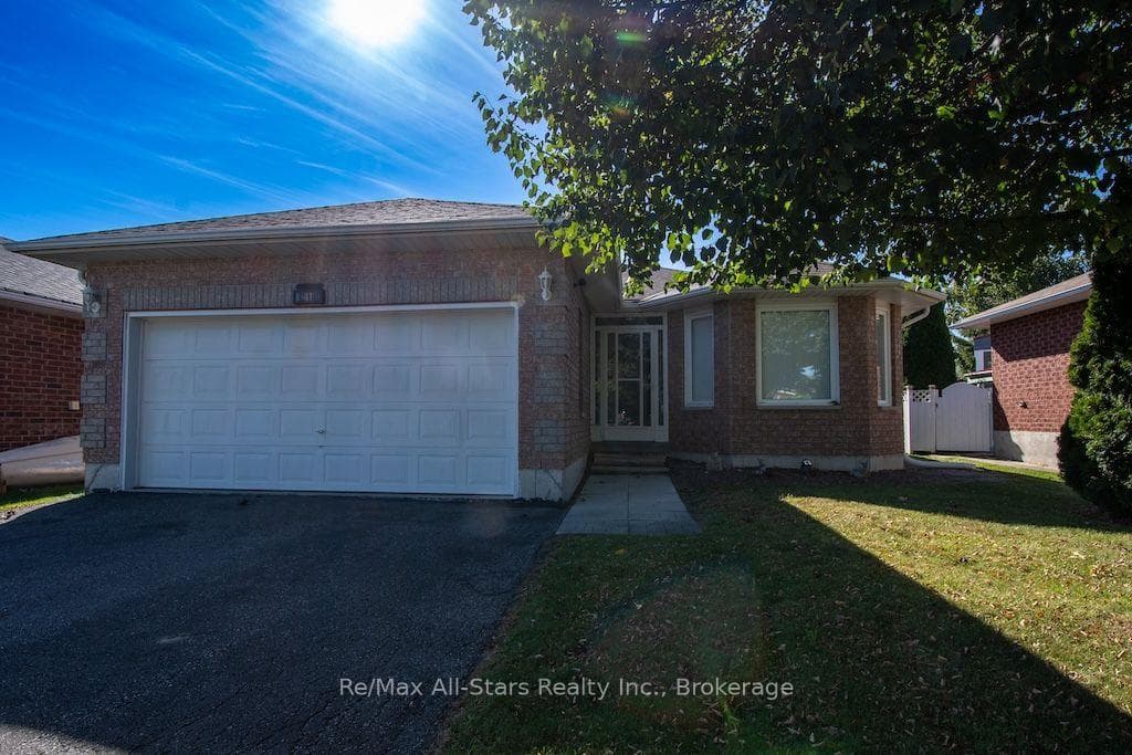 41 McGibbon Boulevard