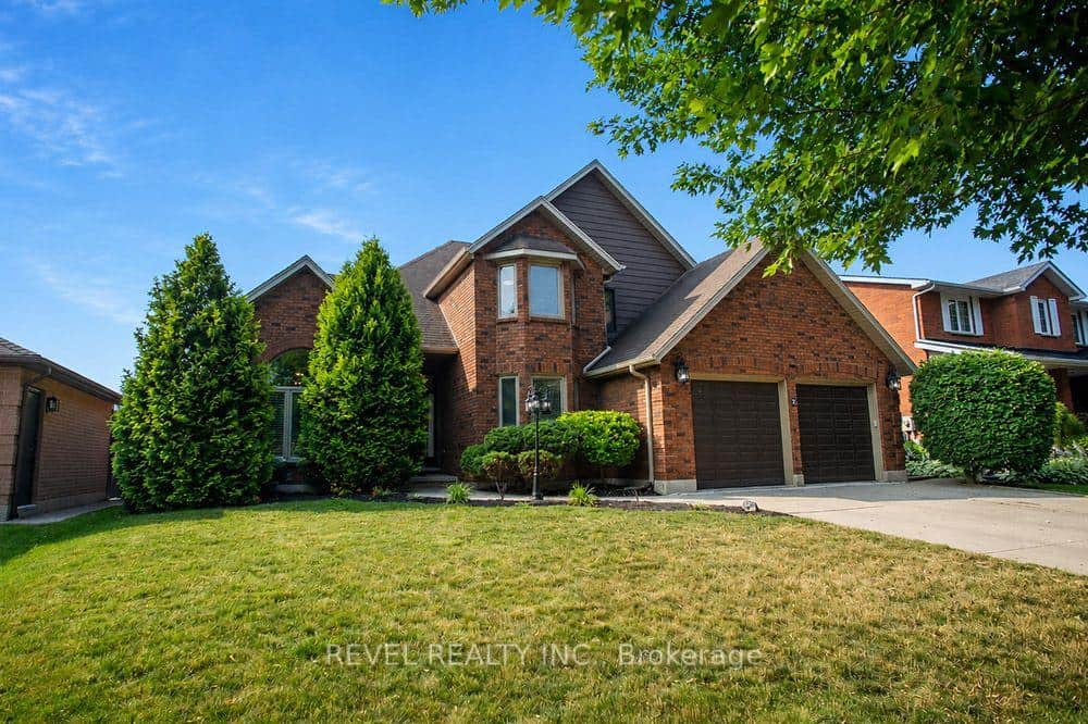 7 Cooper Court