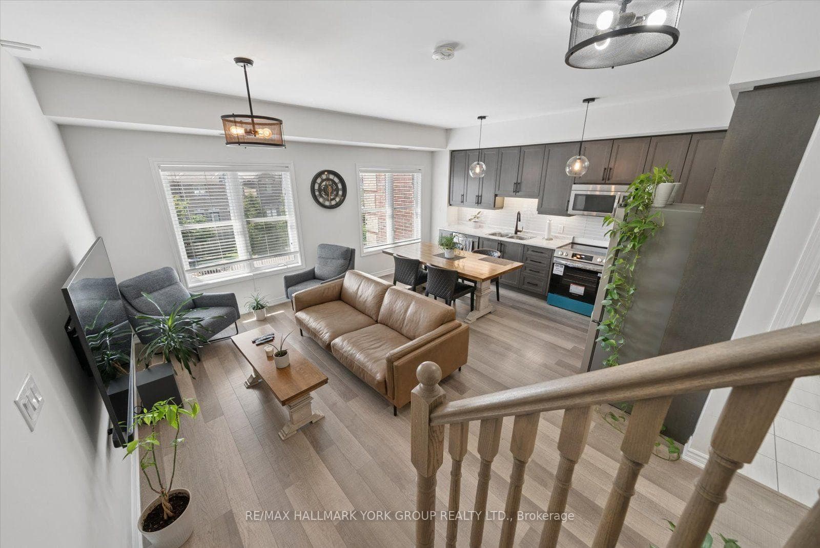 3905 Major Mackenzie Drive Unit 203
