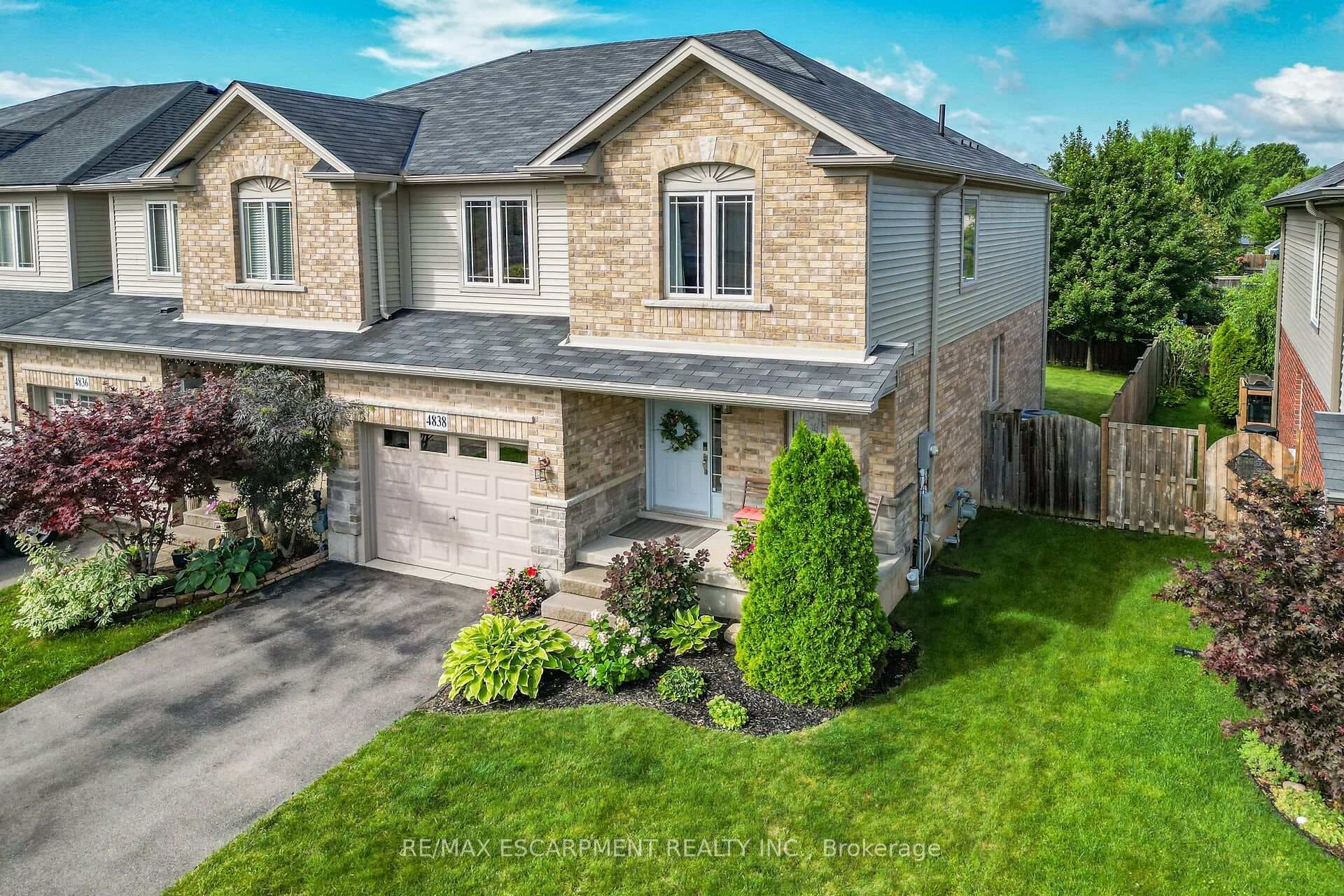 4838 Adam Court