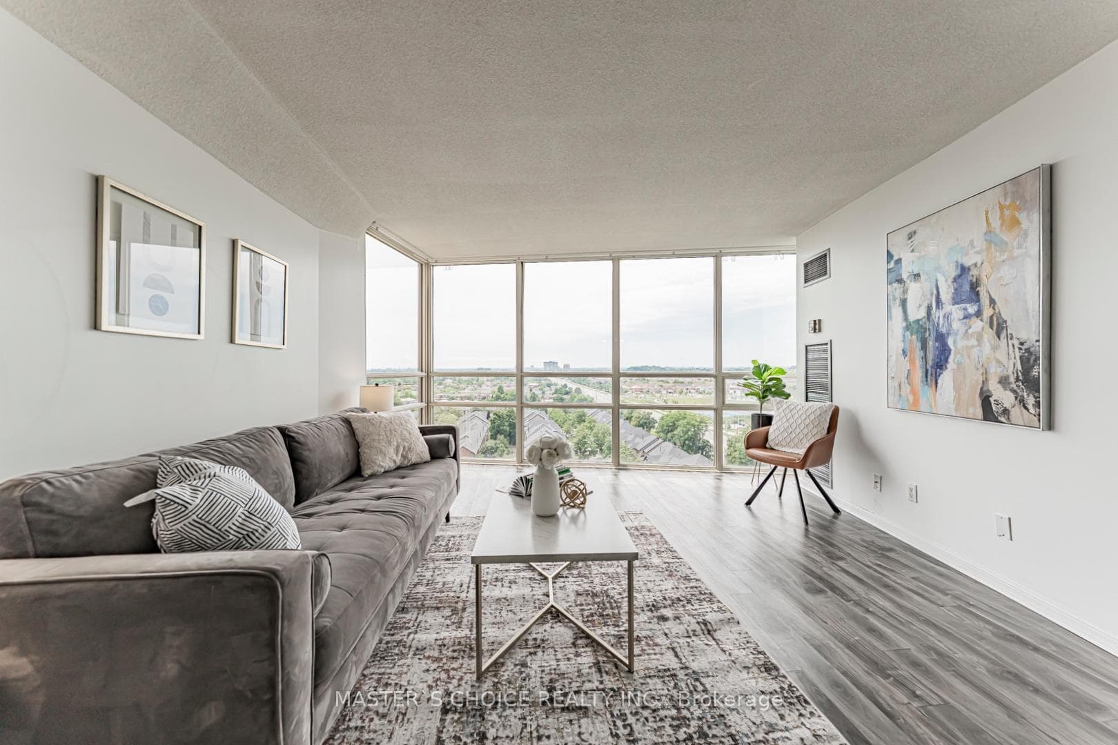 50 Eglinton Avenue Unit 1110