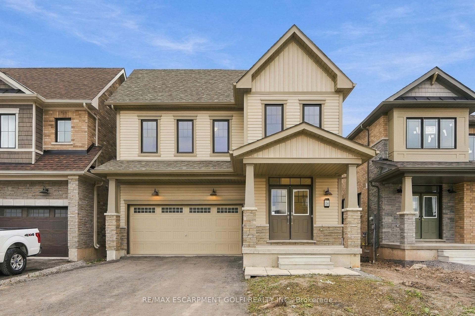 166 Aviron Crescent
