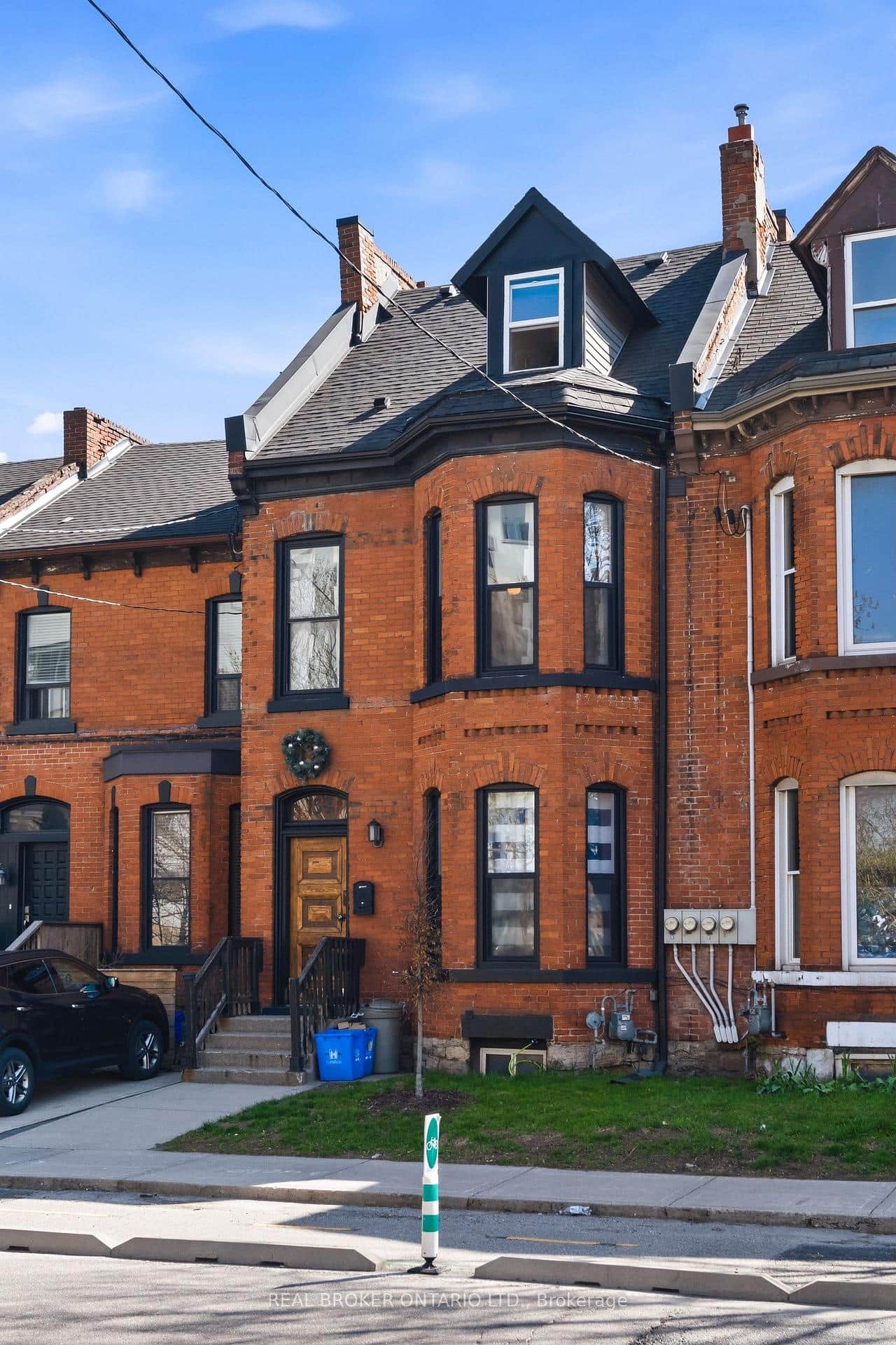 158 Hunter Street