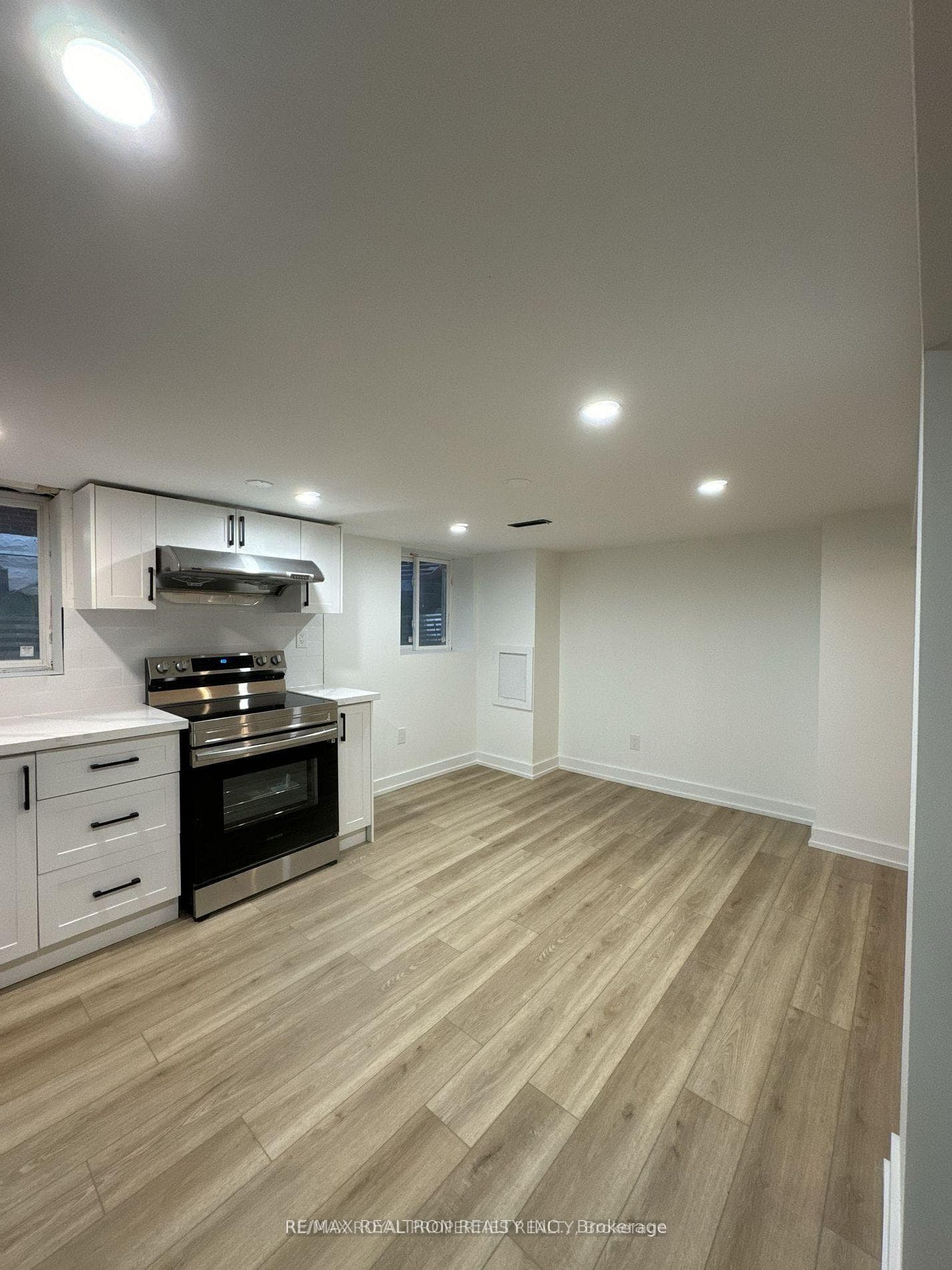 293 East 17th Street