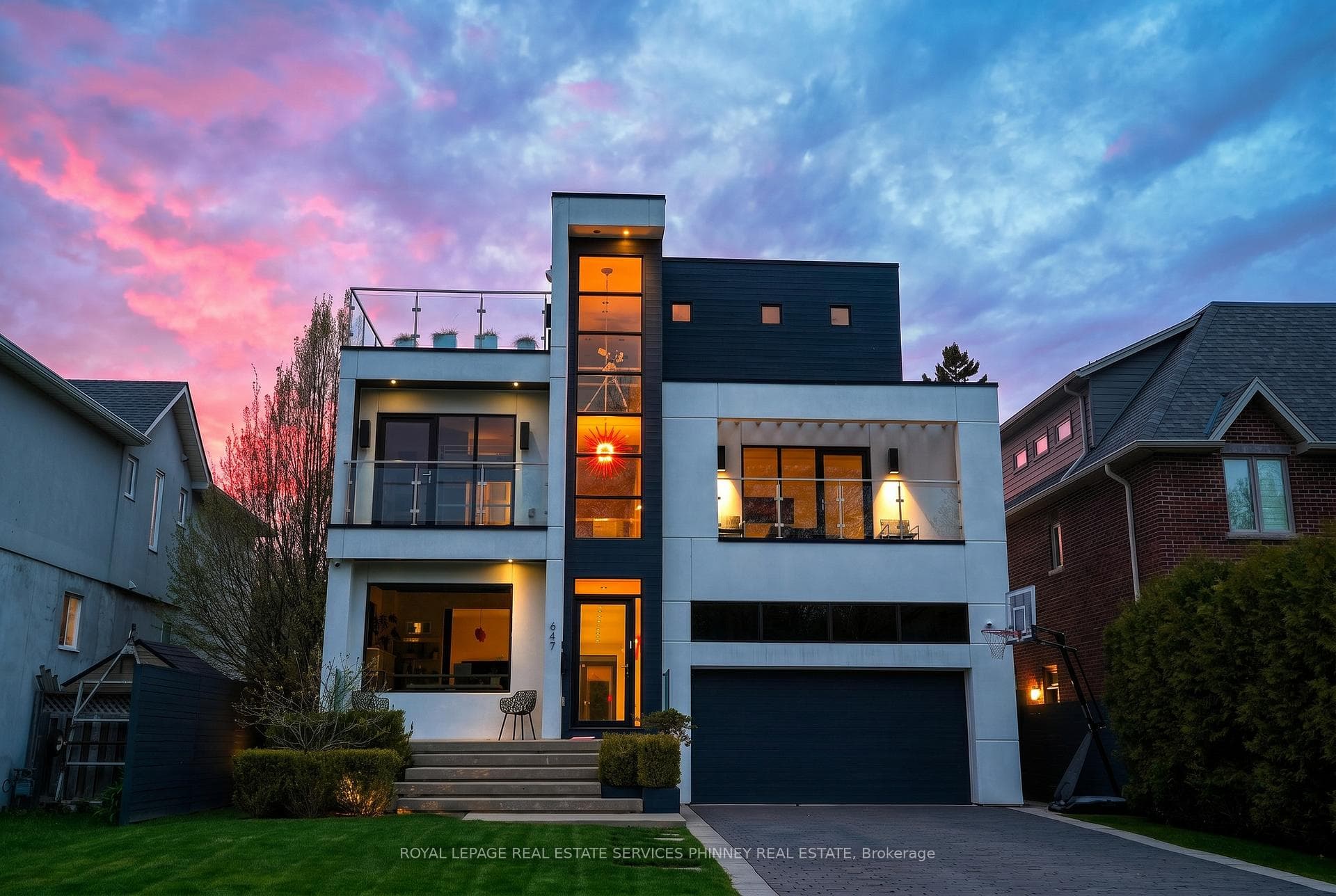647 Montbeck Crescent