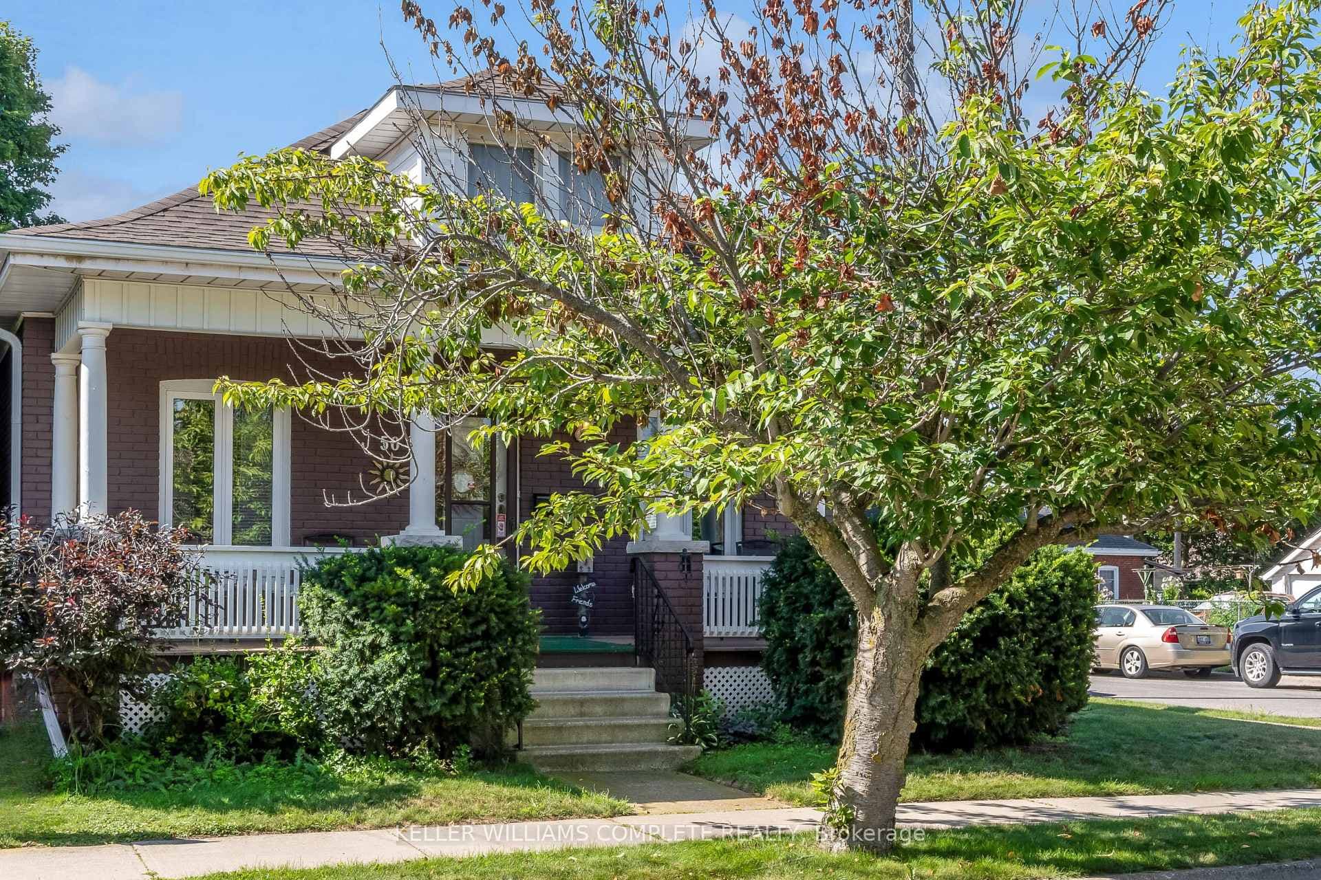 50 Strathcona Avenue