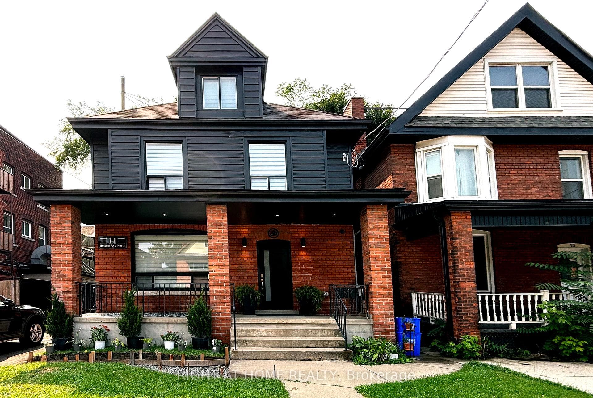 11 Holton Avenue Unit Upper