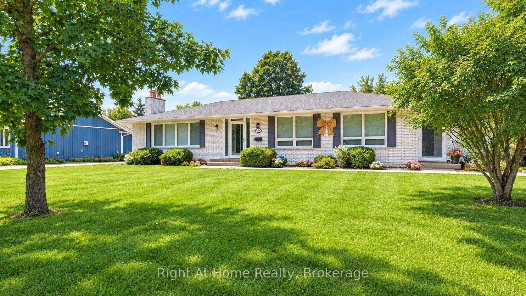 15414 Niagara River Parkway