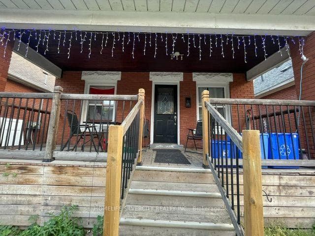 24 Webber Avenue