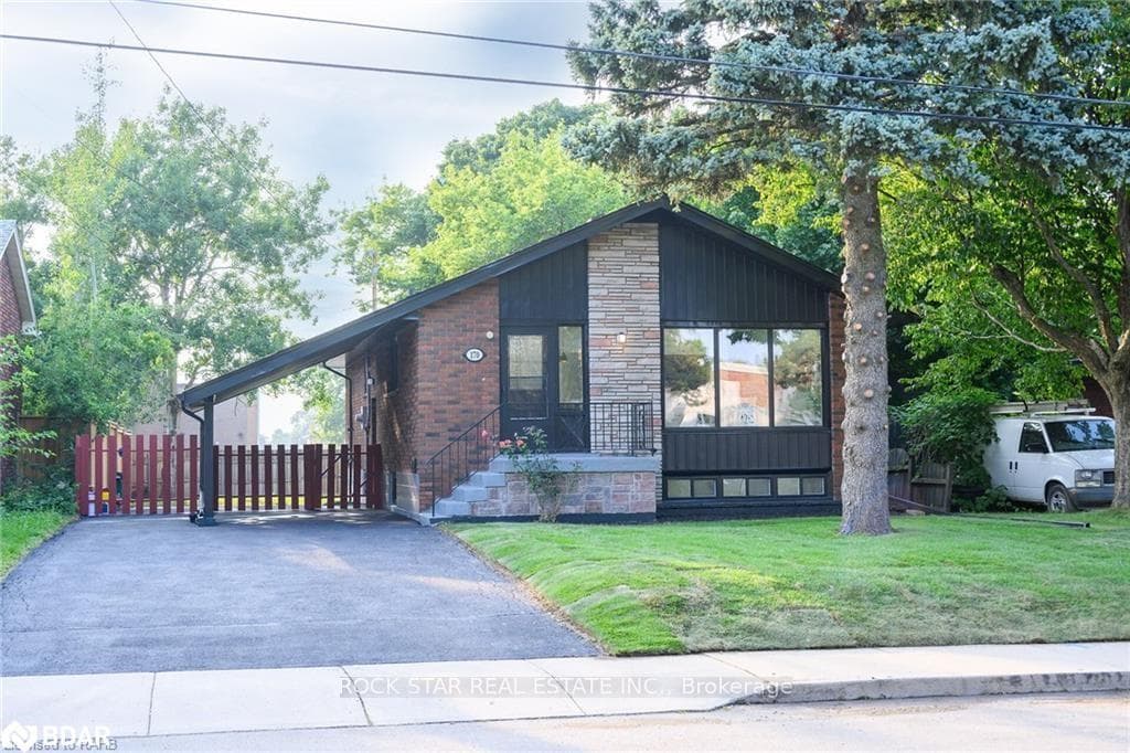 170 Terrace Drive Unit Upper
